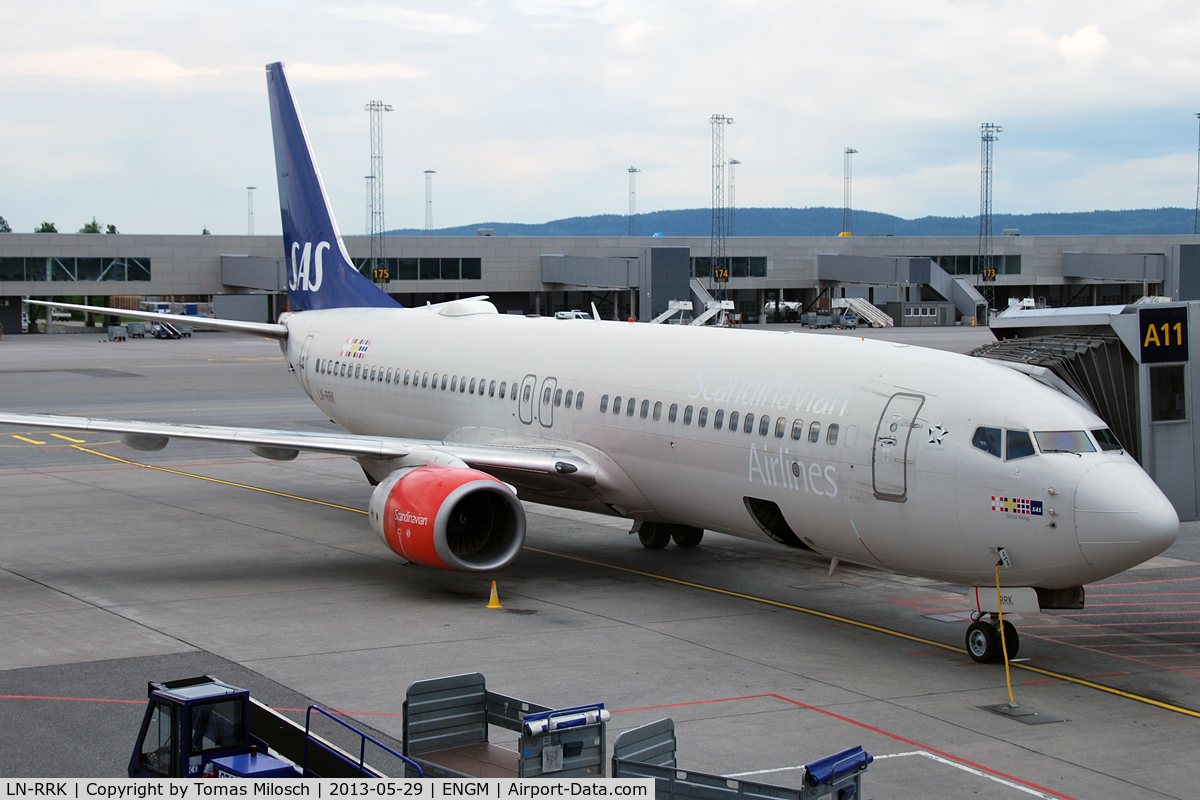 LN-RRK, 2002 Boeing 737-883 C/N 32278, 