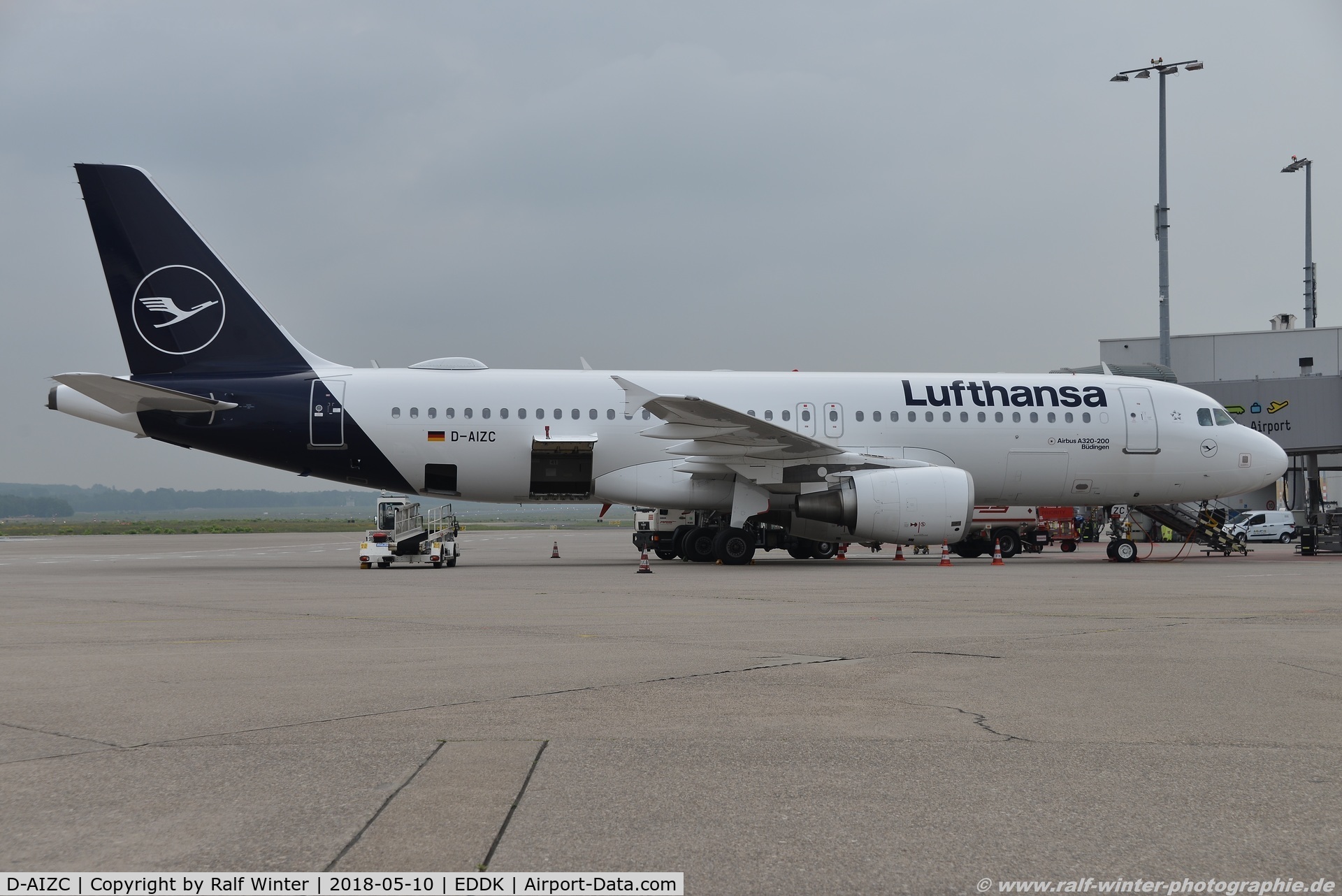 D-AIZC, 2009 Airbus A320-214 C/N 4153, Airbus A320-214 - LH DLH Lufthansa 'Buedingen' - 4153 - D-AIZC - 10.05.2018 - CGN