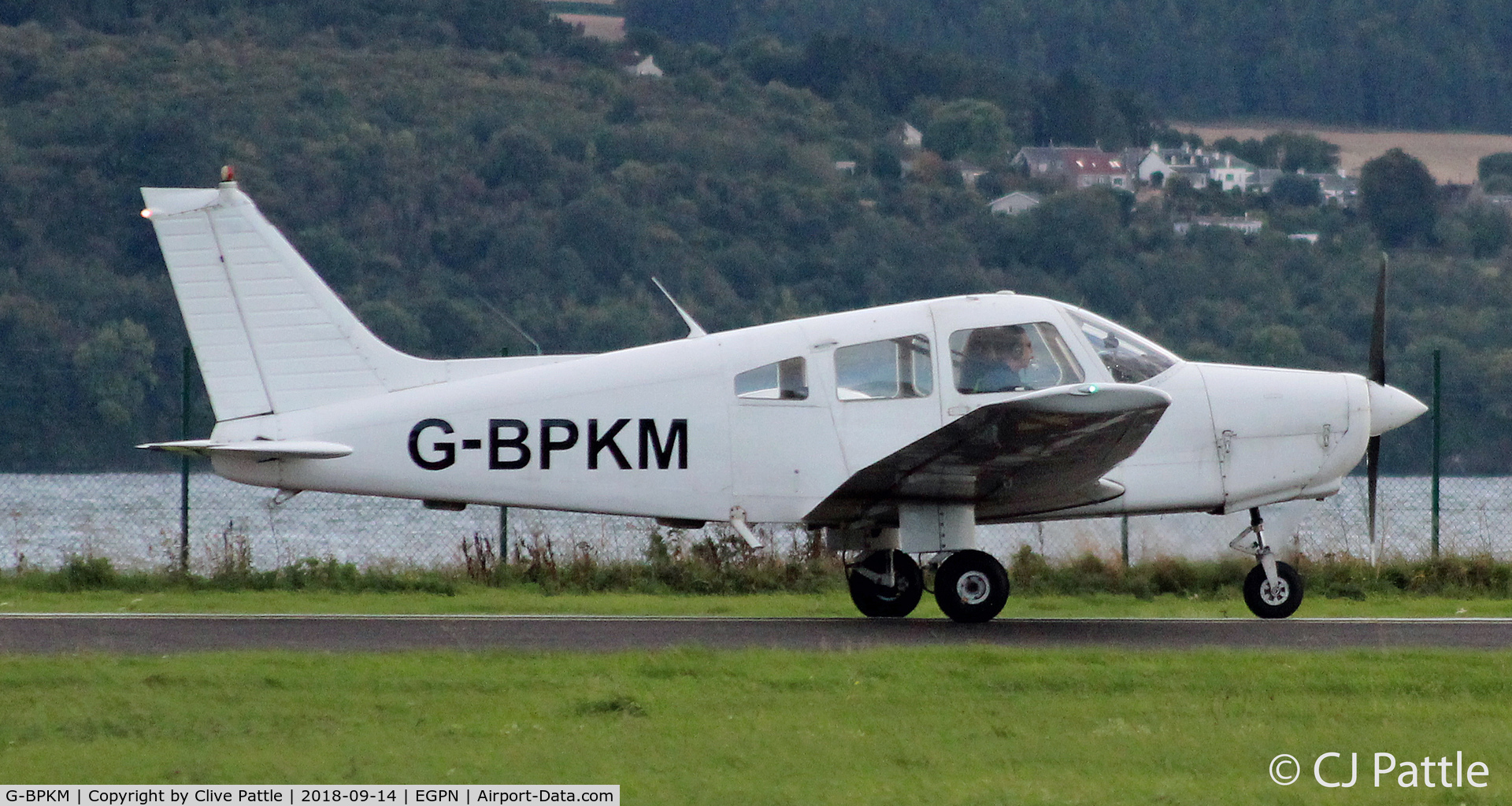 G-BPKM, 1979 Piper PA-28-161 Cherokee Warrior II C/N 28-7916341, In action at Dundee