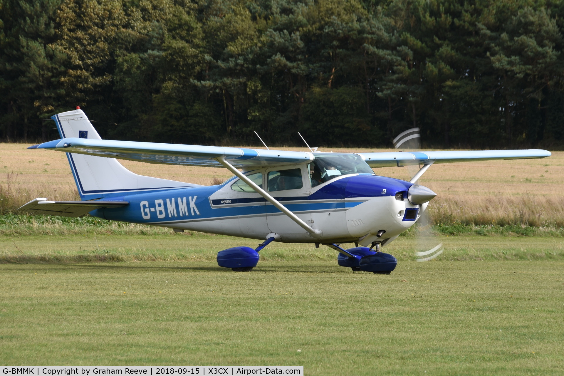 G-BMMK, 1975 Cessna 182P Skylane C/N 182-64117, About to depart from Northrepps.