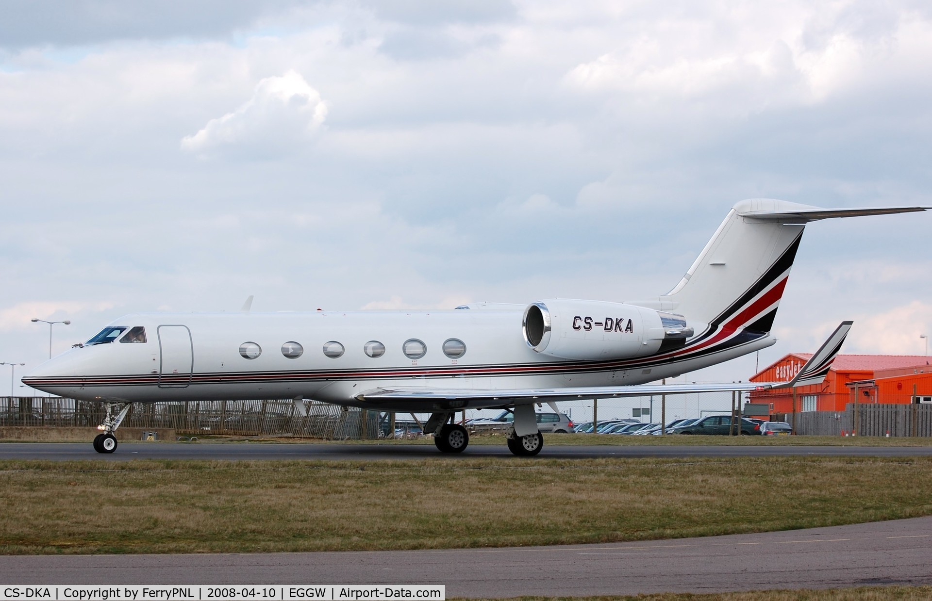 CS-DKA, 2002 Gulfstream Aerospace 4SP C/N 1480, Netjets G4SP arriving in LTN