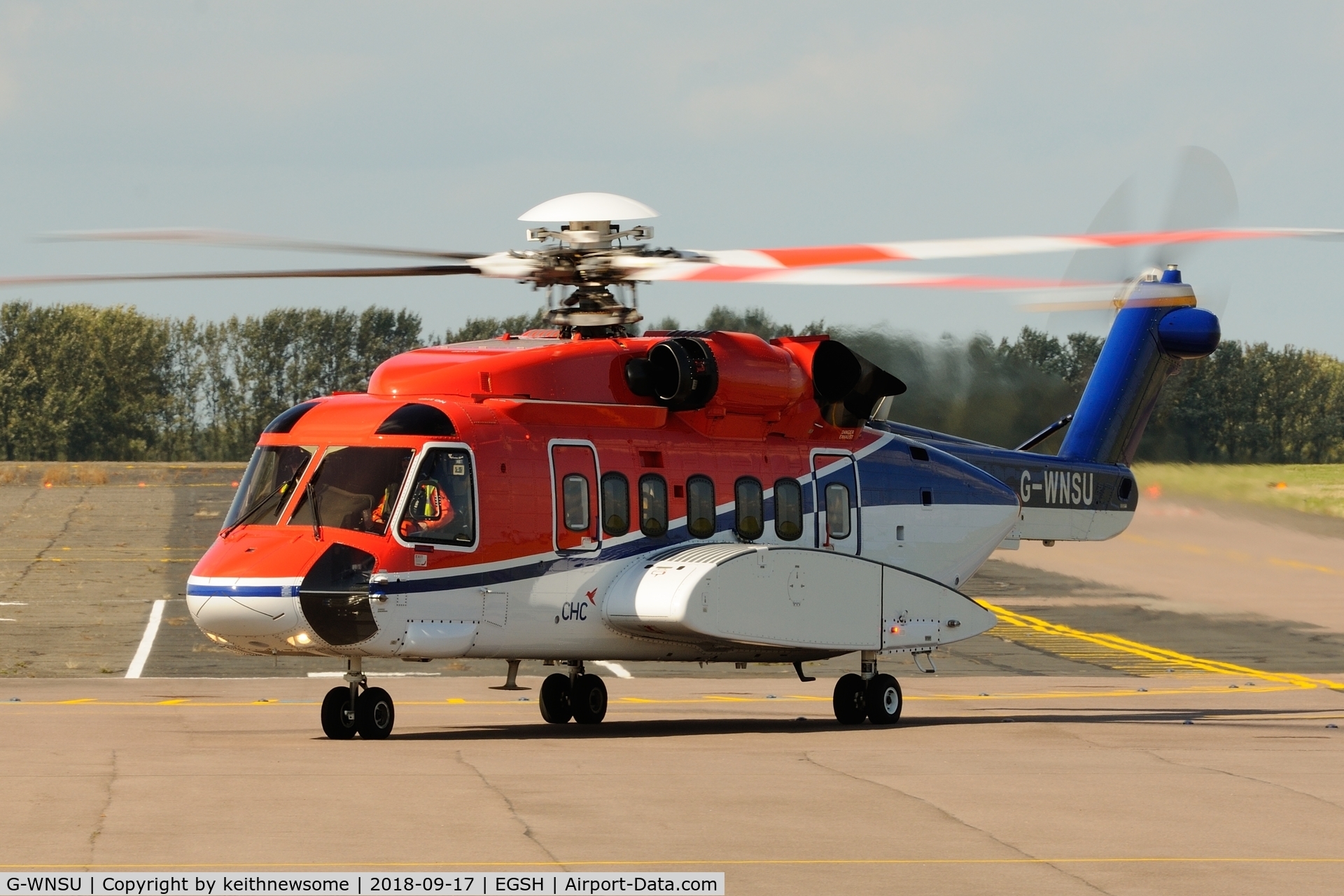 G-WNSU, 2014 Sikorsky S-92A C/N 920229, Late surprise visitor.