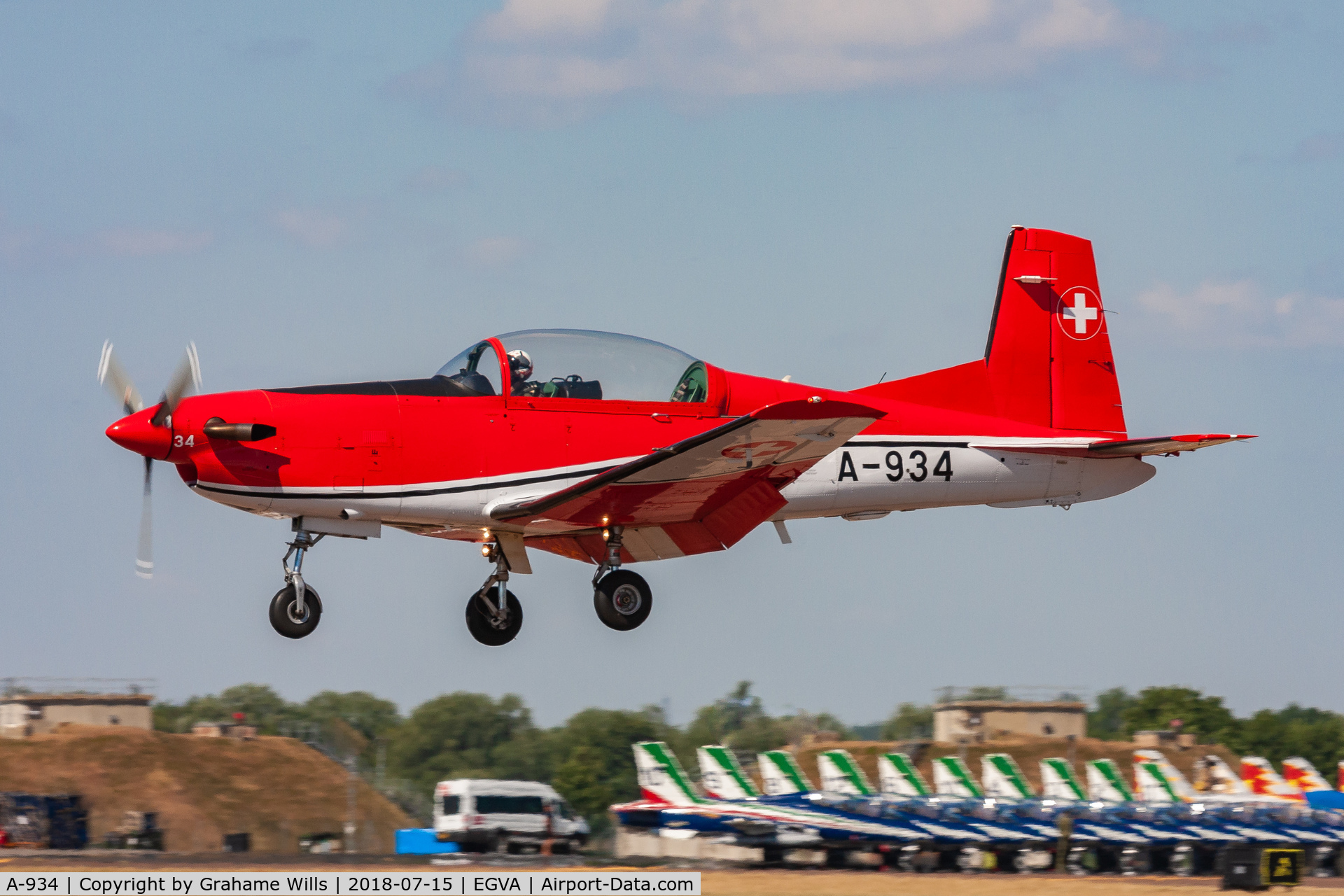 A-934, 1983 Pilatus PC-7 Turbo Trainer C/N 342, Pilatus NCPC-7 A-934 PC-7 Team Swiss AF, Fairford 15/7/18