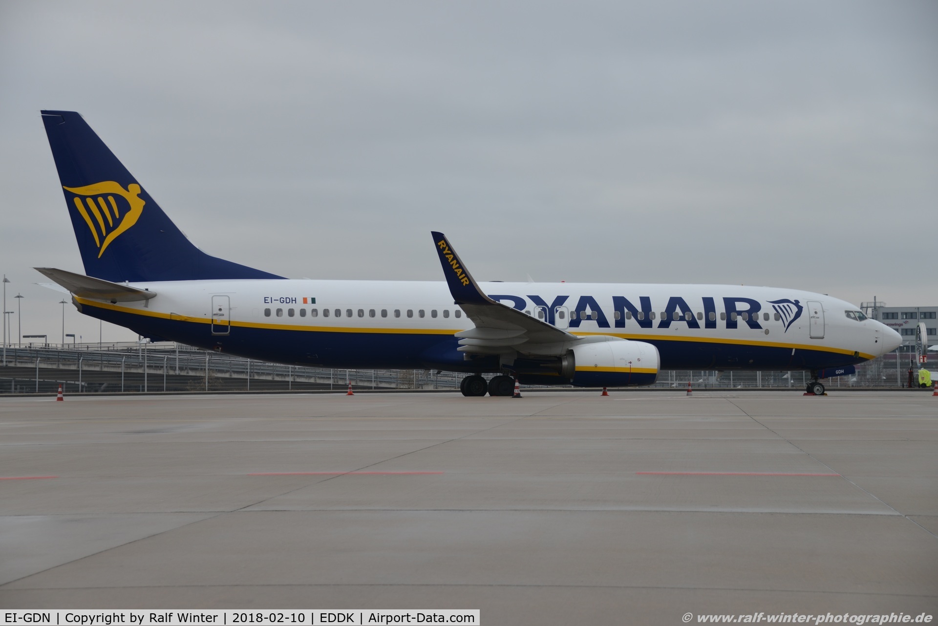 EI-GDN, 2017 Boeing 737-8AS C/N 44807, Boeing 737-8AS(W) - FR RYR Ryanair - 44805 - EI-GDH - 10.02.2018 - CGN