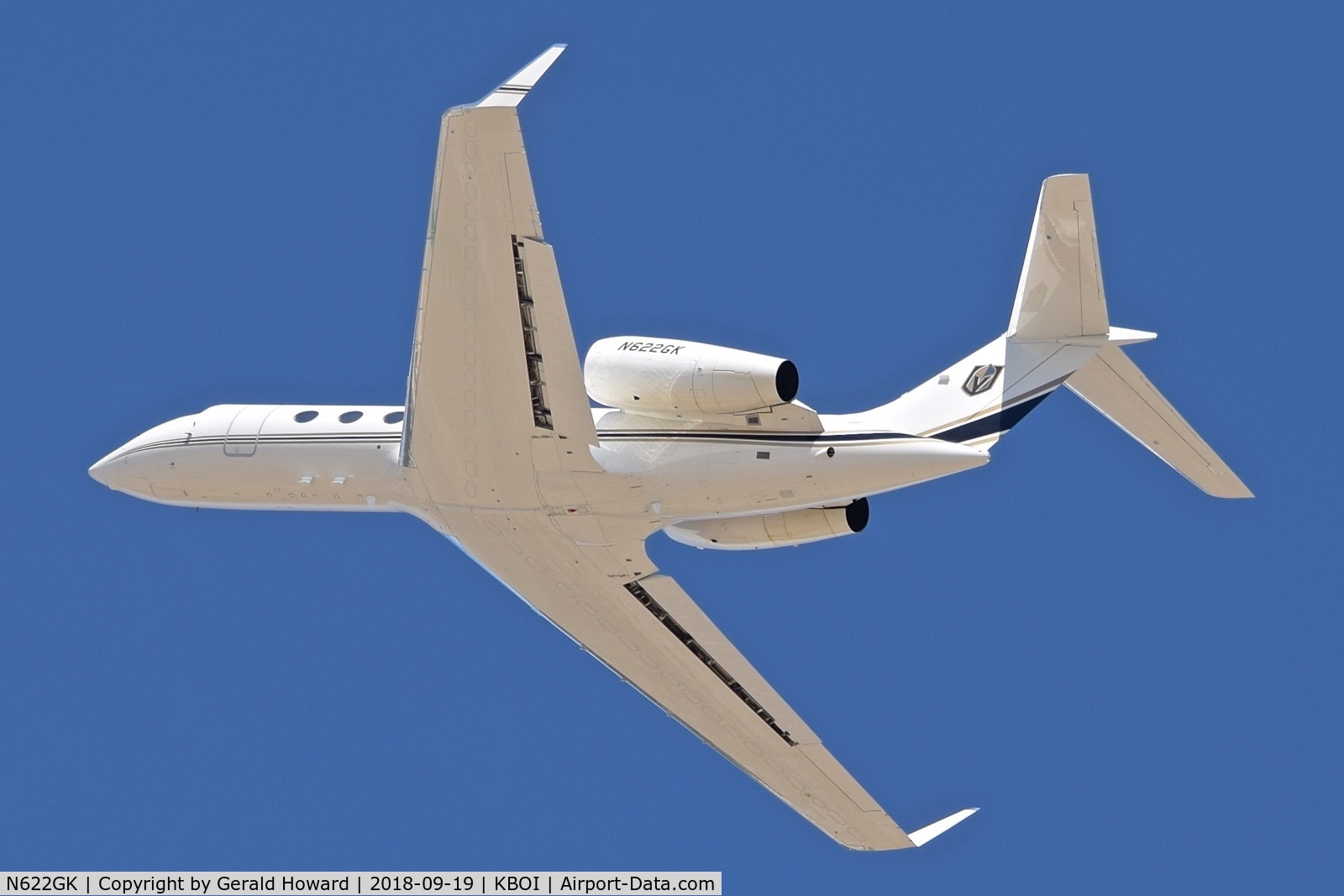 N622GK, 2009 Gulfstream Aerospace G450 (GIV-X) C/N 4164, Departing BOI.