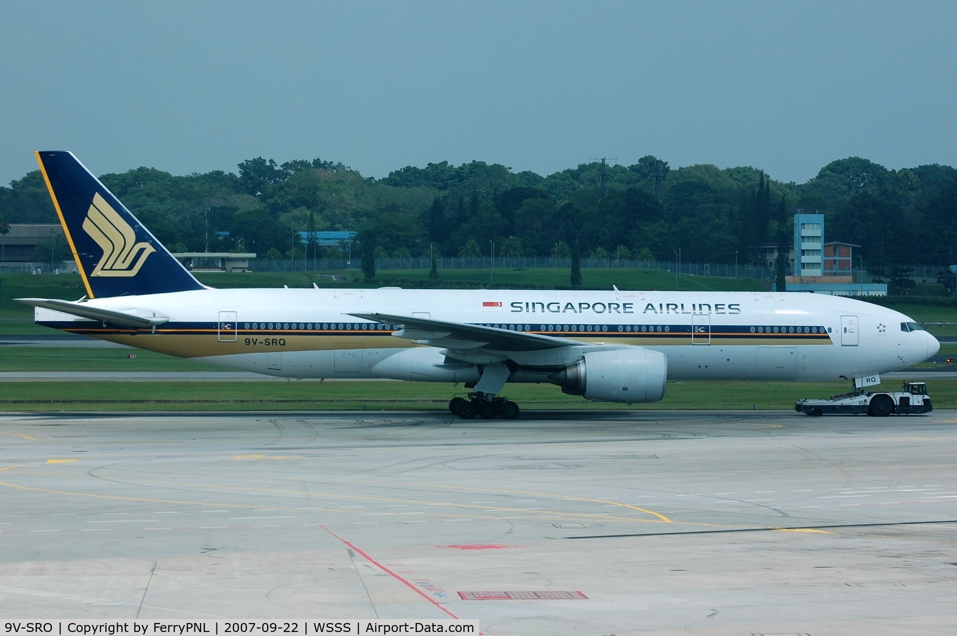 9V-SRO, 2003 Boeing 777-212/ER C/N 32321, Singapore B772