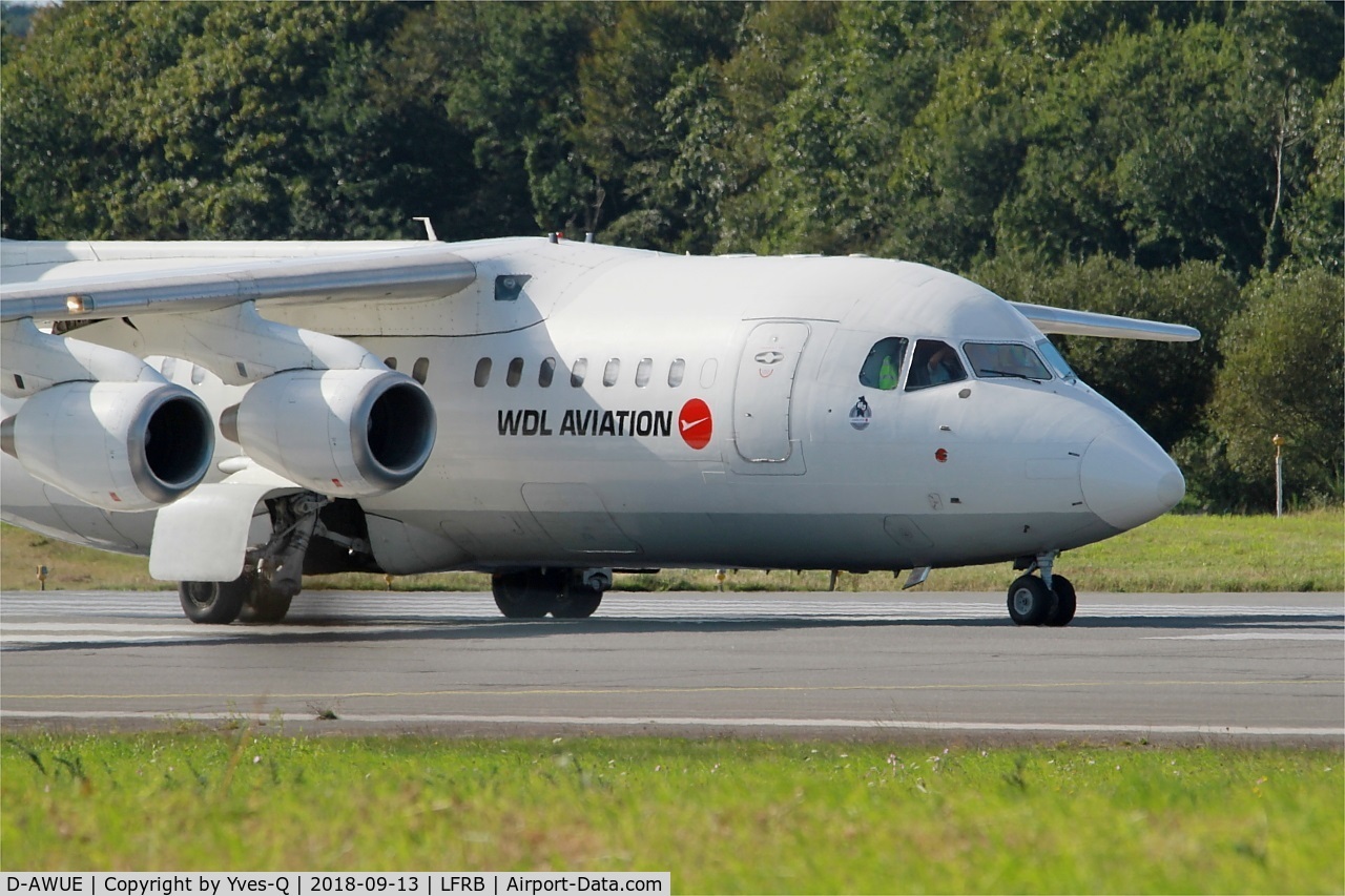 D-AWUE, 1986 British Aerospace BAe.146-200 C/N E2050, British Aerospace BAe.146-200, Ready to take off rwy 07R, Brest-Bretagne airport (LFRB-BES)