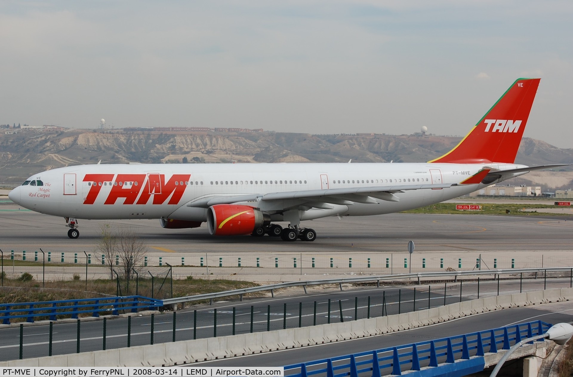 PT-MVE, 2000 Airbus A330-223 C/N 361, TAM A332 in old livery. Aircraft stored since 2013.