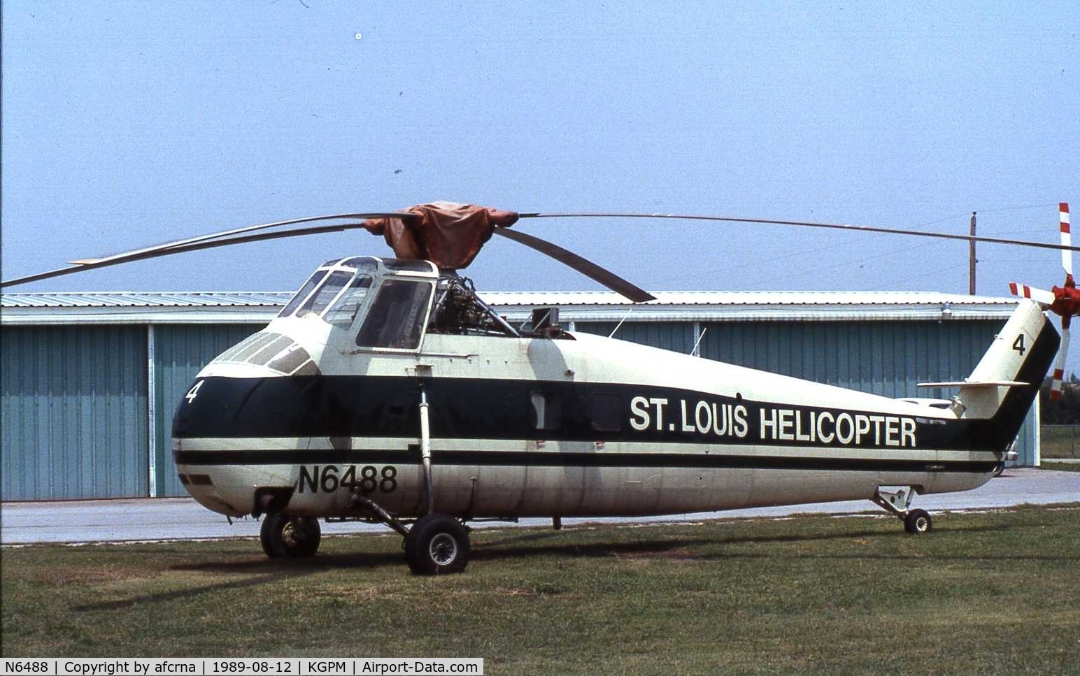 N6488, 1964 Sikorsky S-58D C/N 581573, AWAITING ANOTHER FLIGHT