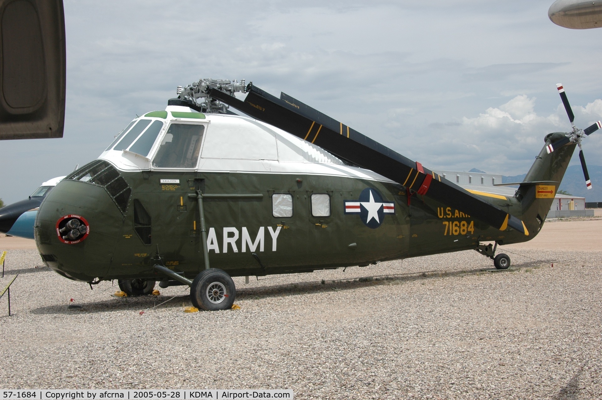 57-1684, 1957 Sikorsky VH-34D Choctaw C/N 58-790, NEW PAINT!