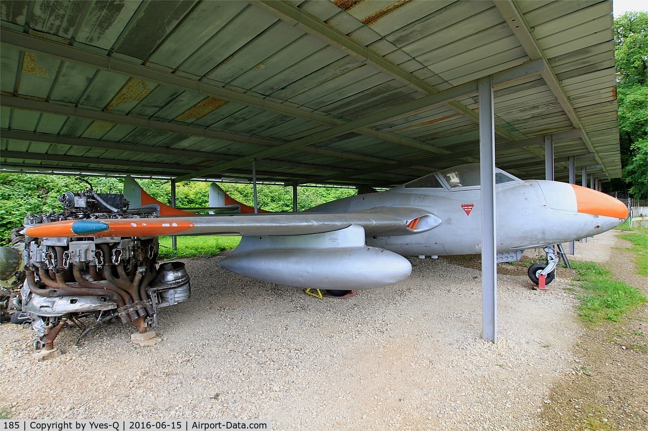 185, De Havilland DH-115 Vampire T.55 C/N 15775, De Havilland DH-115 Vampire T.55, Savigny-Les Beaune Museum