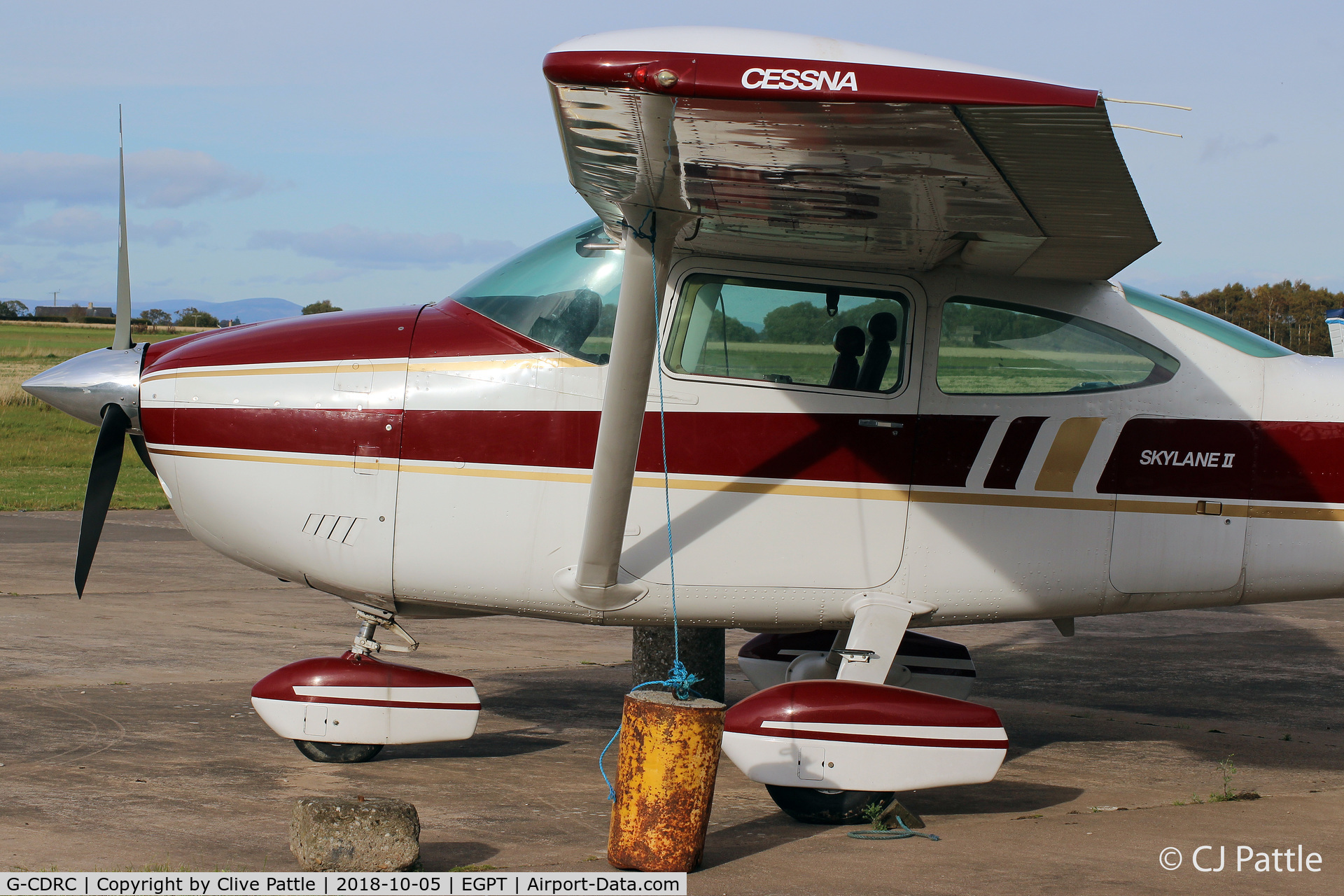 G-CDRC, 1979 Cessna 182Q Skylane C/N 182-67085, Close up at Perth