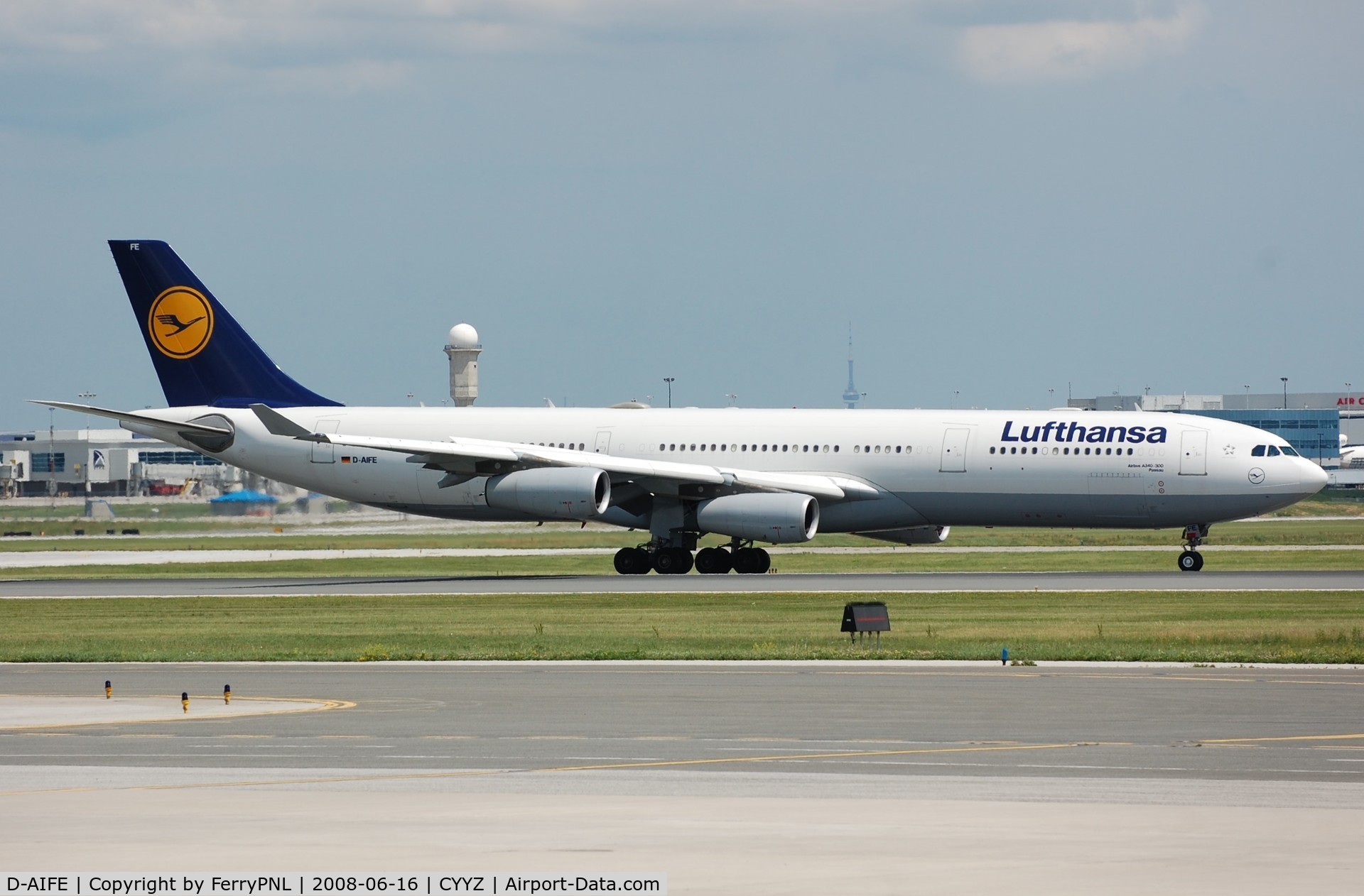 D-AIFE, 2001 Airbus A340-313X C/N 434, Arrival of Lufthansa A343