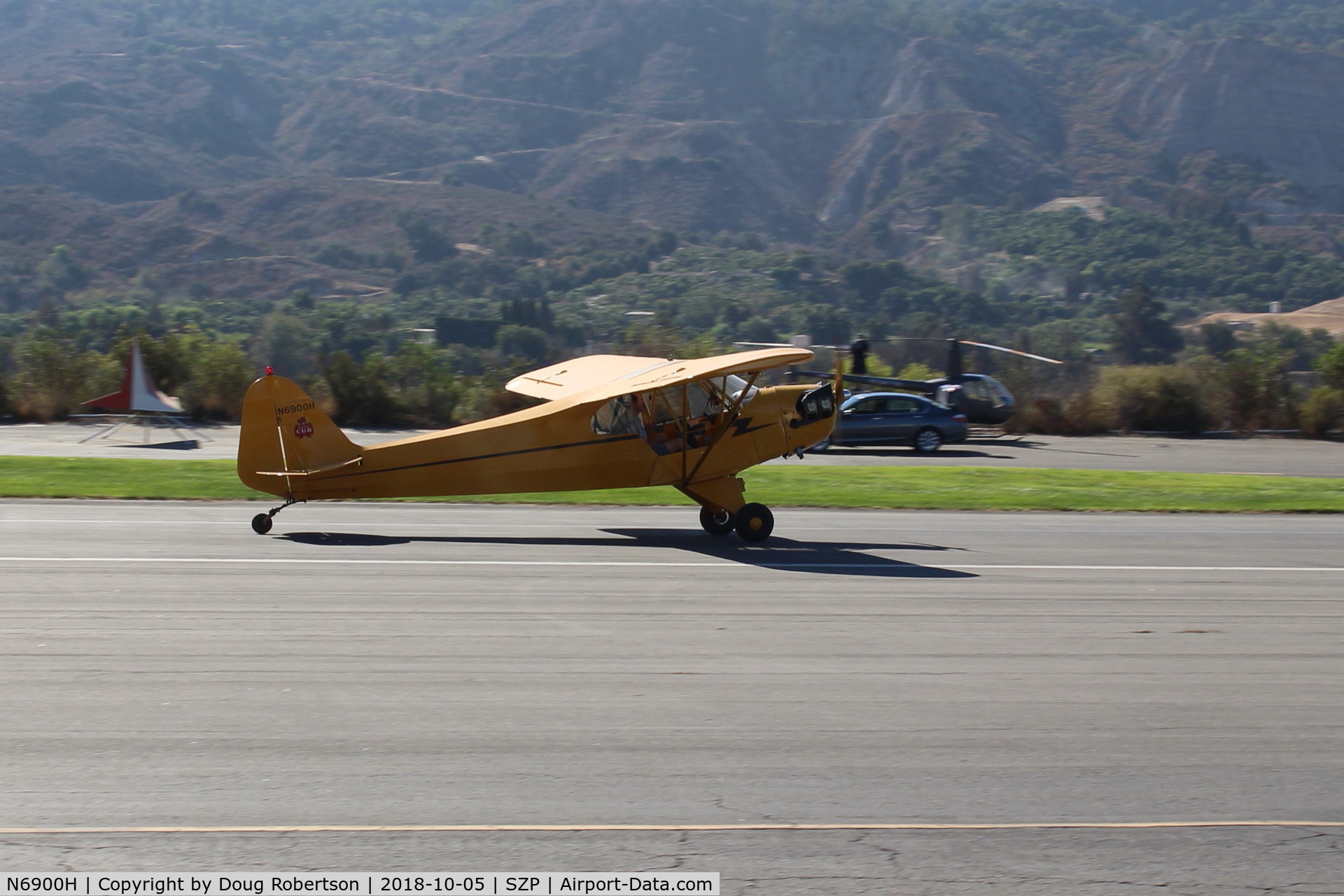 N6900H, 1946 Piper J3C-65 Cub Cub C/N 20129, 1946 Piper J3C-65 CUB, Lycoming O-290 135 Hp big upgrade by STC, landing roll Rwy 22
