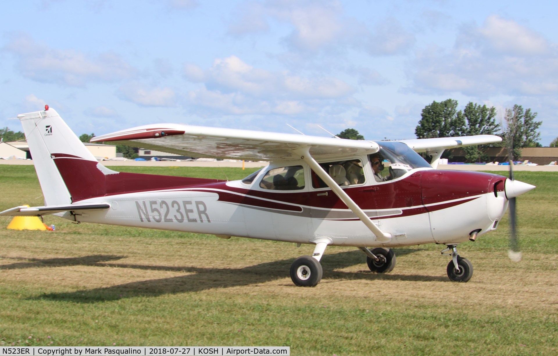 N523ER, 2001 Cessna 172S C/N 172S8925, Cessna 172S