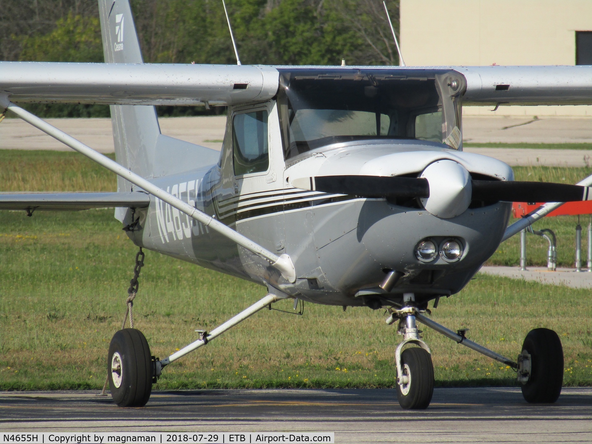 N4655H, 1979 Cessna 152 C/N 15283963, at west bend