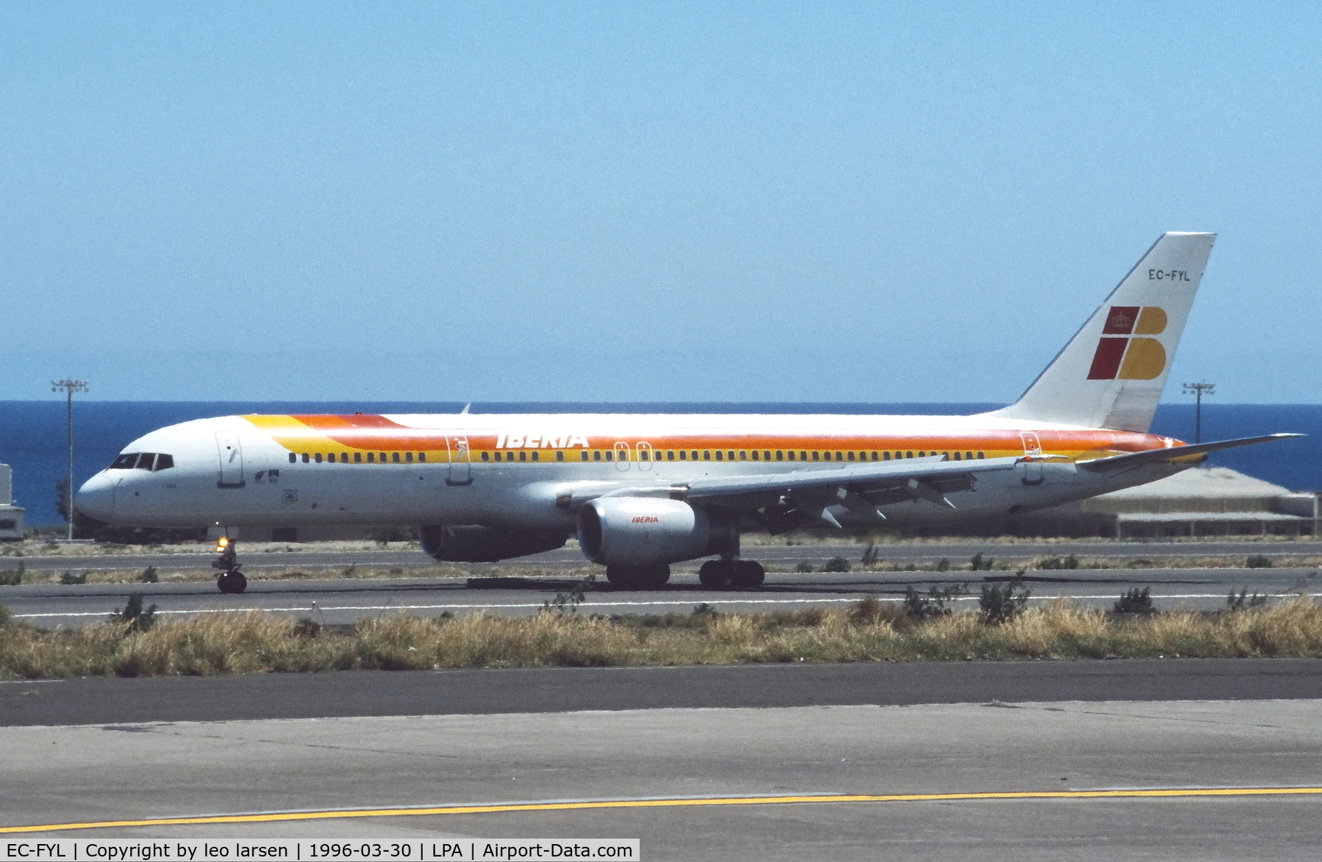 EC-FYL, 1994 Boeing 757-256 C/N 26244, Las Palmas 30.3.1996