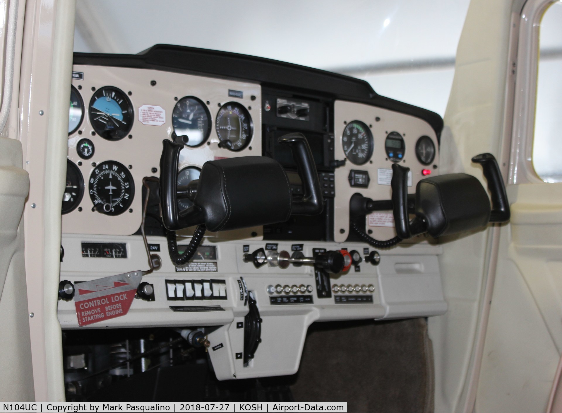 N104UC, Cessna 152 C/N 15284673, Cessna 152