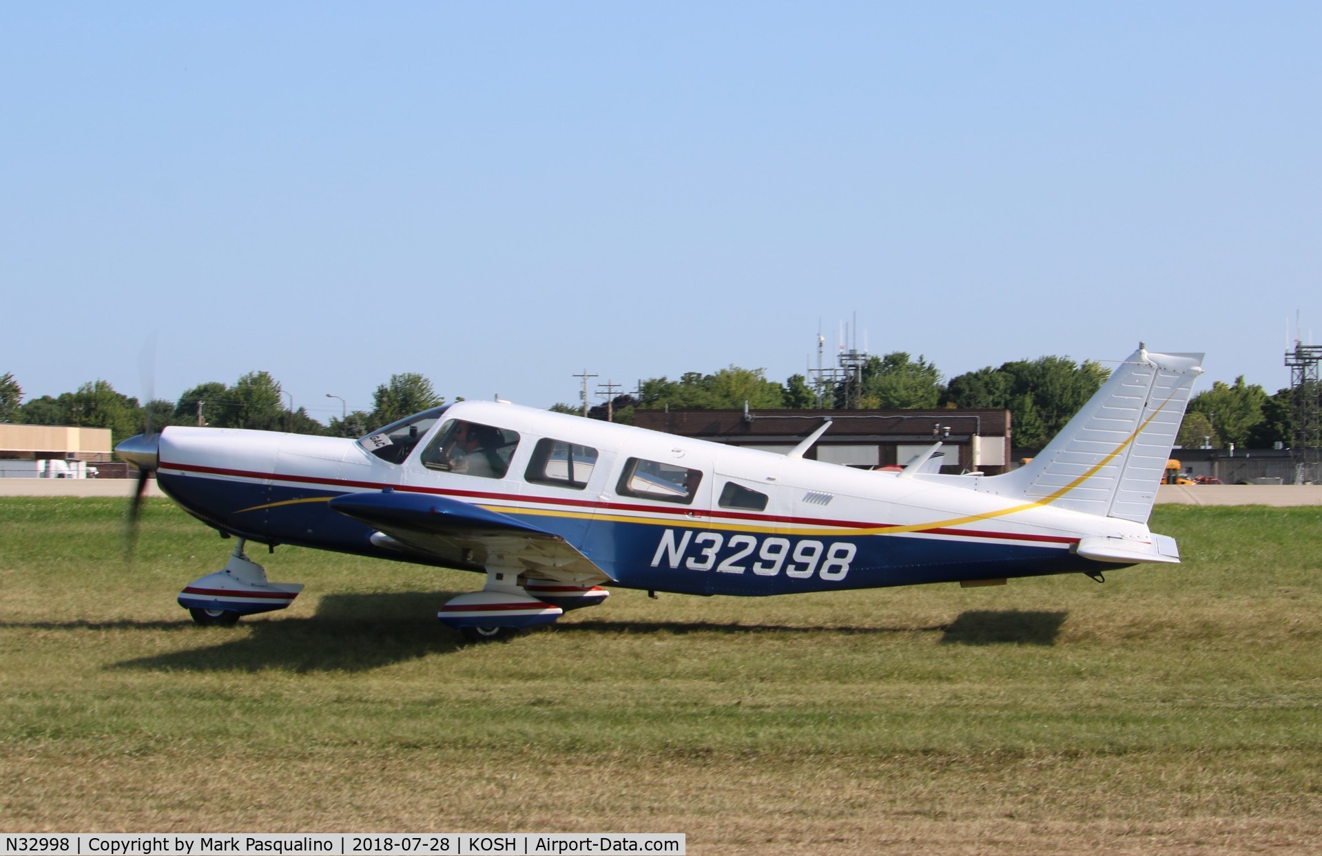 N32998, 1975 Piper PA-32-300 Cherokee Six C/N 32-7540079, Piper PA-32-300