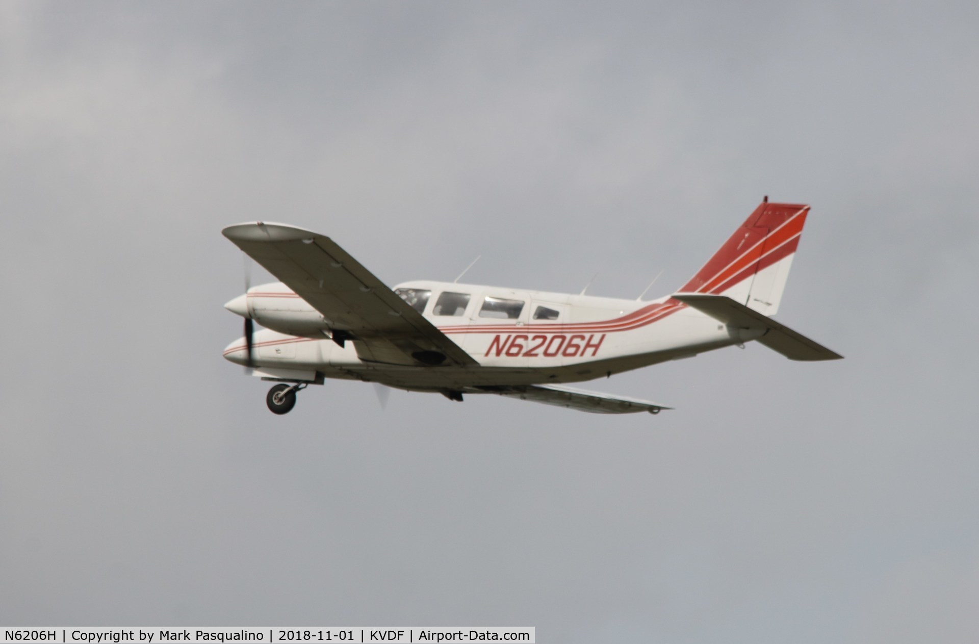 N6206H, Piper PA-34-200T C/N 34-7870057, Piper PA-34-200T