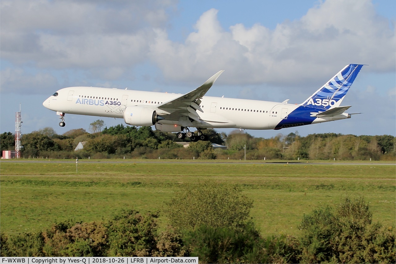 F-WXWB, 2013 Airbus A350-941 C/N 001, Airbus A350-941, Landing rwy 25L for crosswind tests, Brest-Bretagne airport (LFRB-BES)