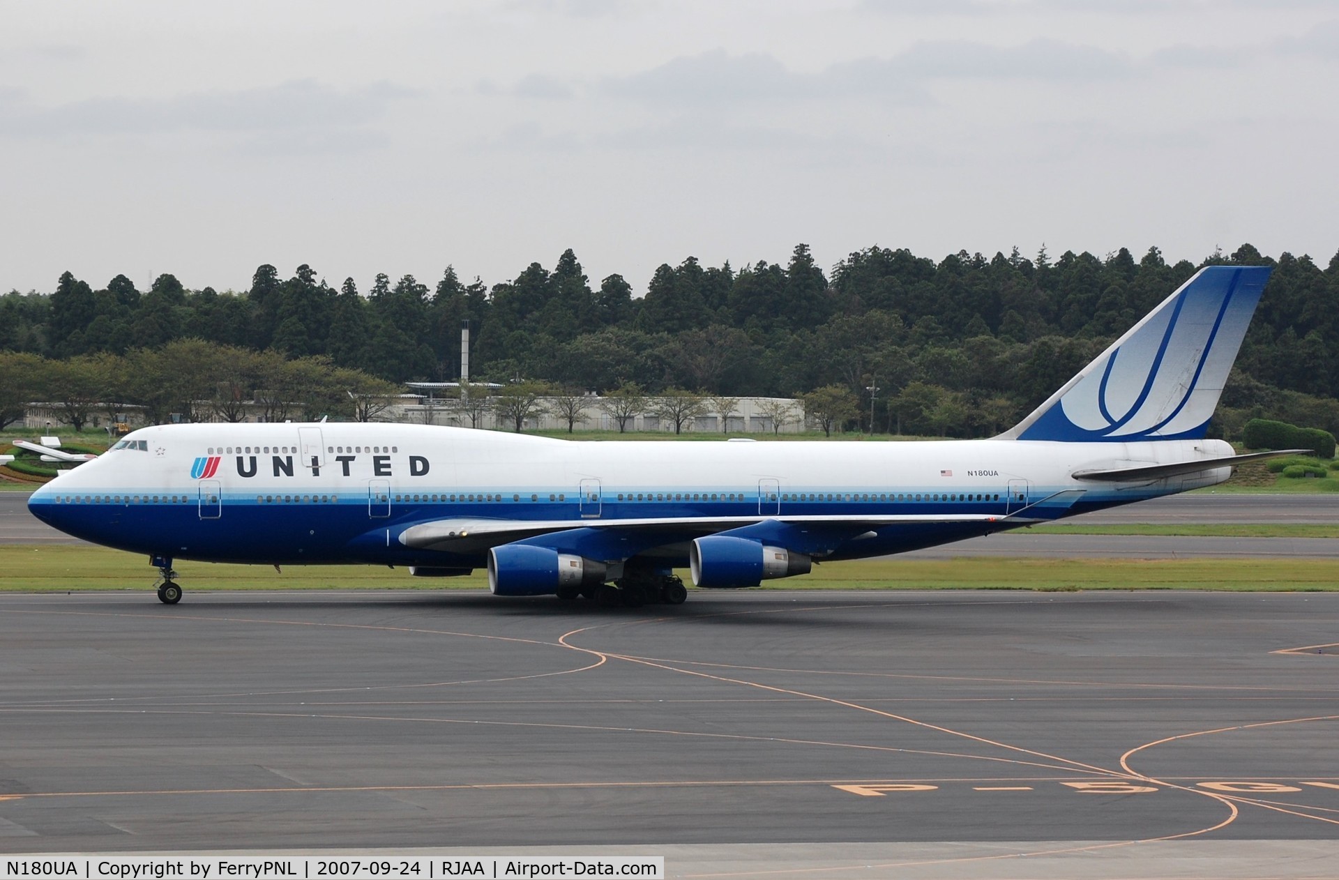 N180UA, 1991 Boeing 747-422 C/N 25224, United B744, airframe stored at VCV in 2017.