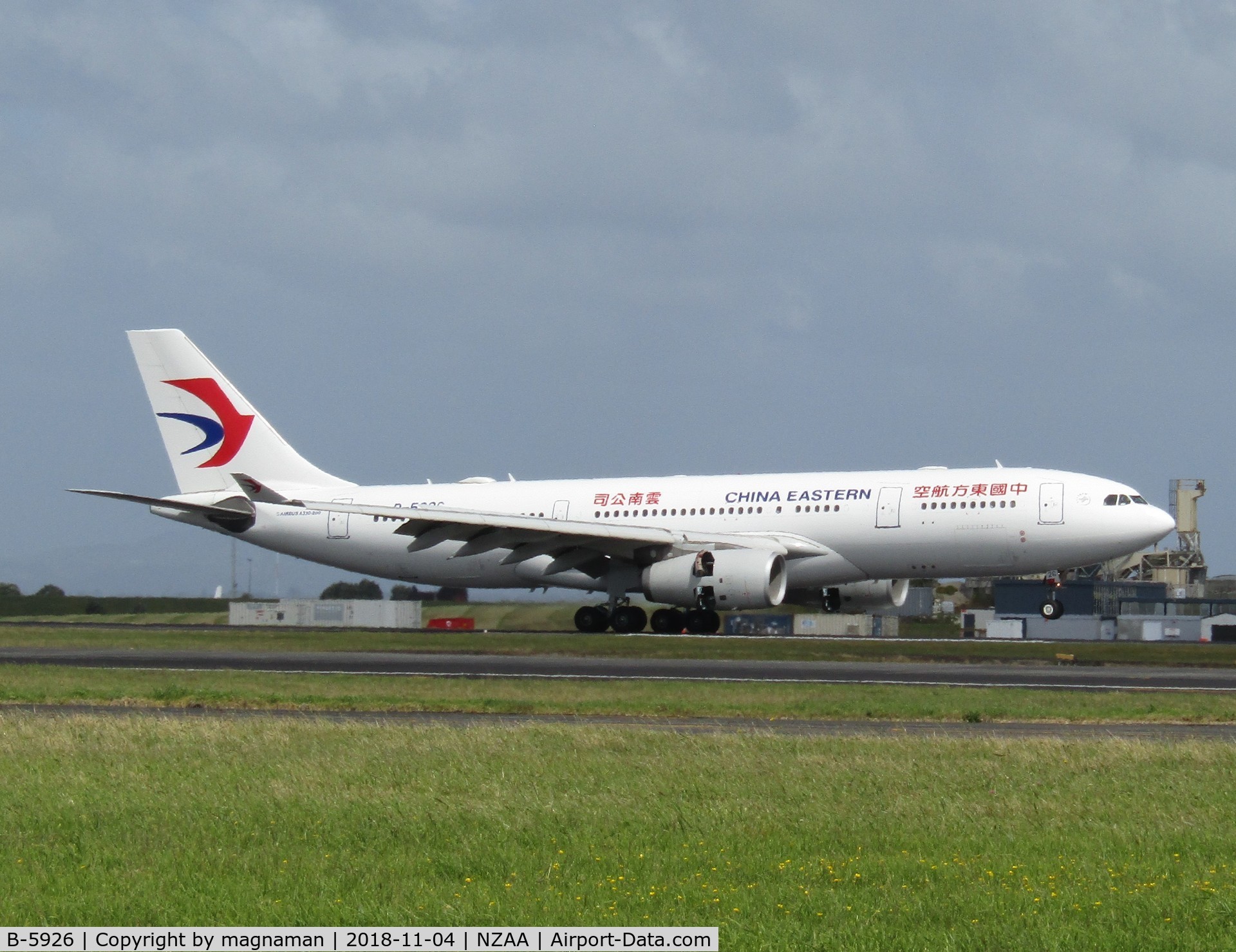 B-5926, 2013 Airbus A330-243 C/N 1421, touchdown in NZ