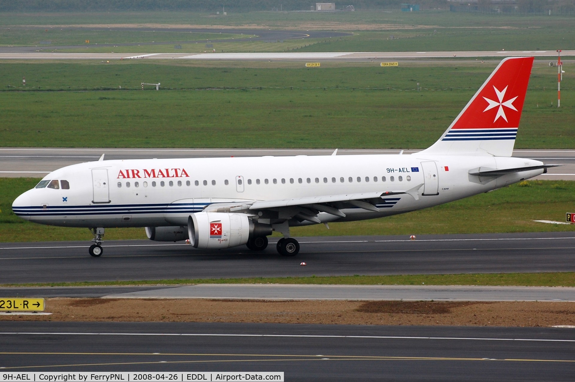 9H-AEL, 2004 Airbus A319-111 C/N 2332, Air Malta A319. plane went to Volotea in 2016.