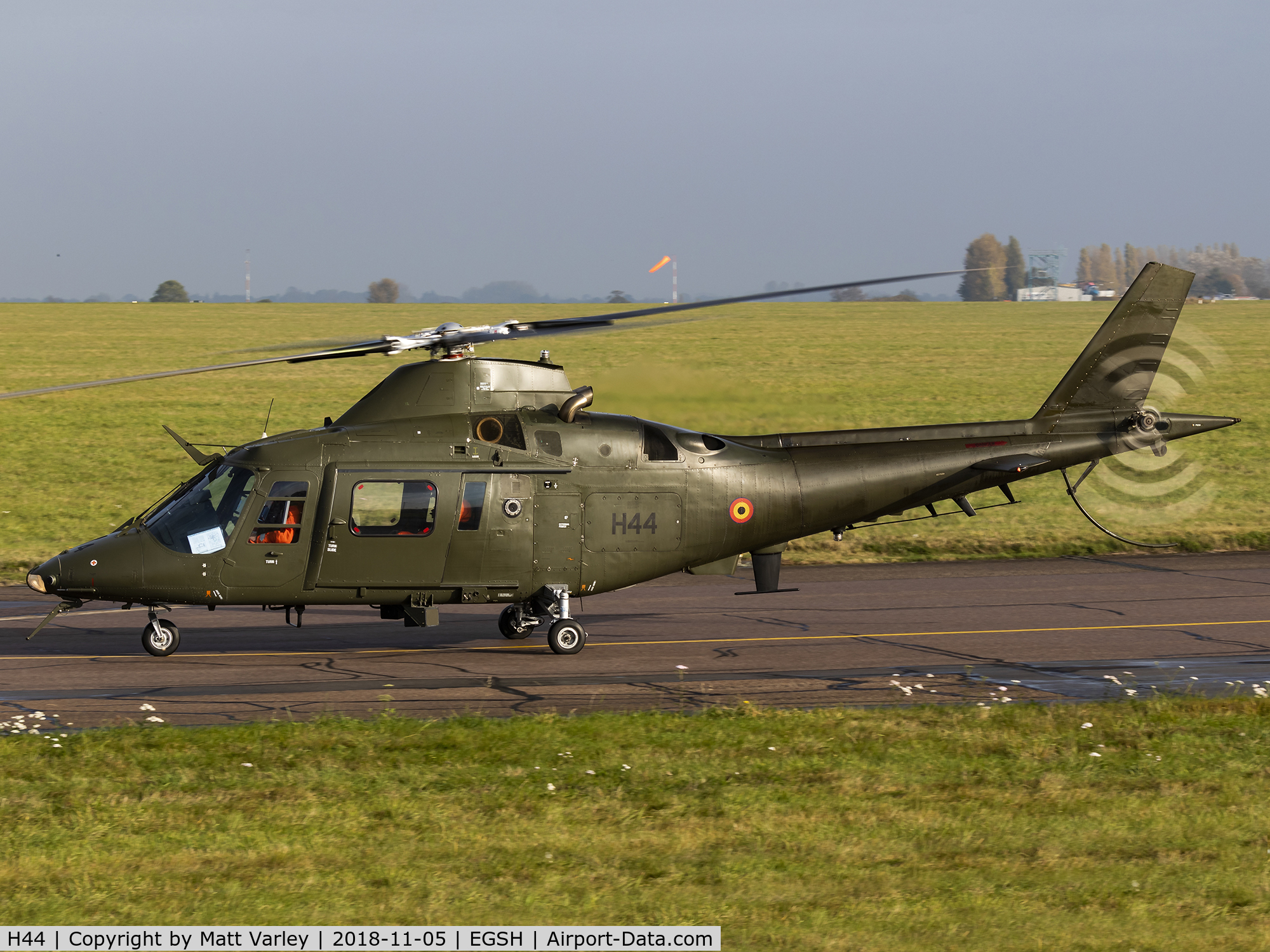 H44, Agusta A-109BA C/N 0344, Taxiing
