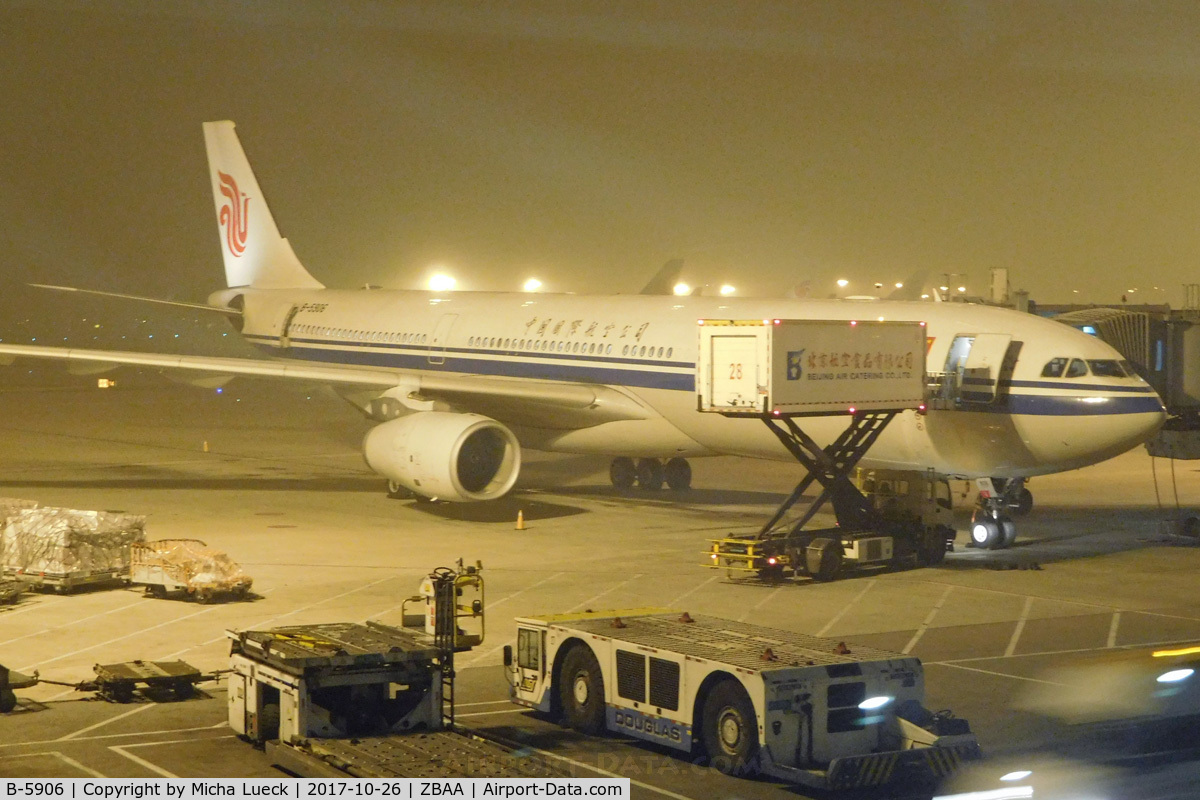 B-5906, 2012 Airbus A330-343X C/N 1373, At Beijing