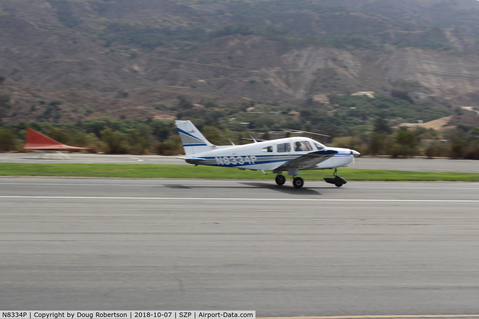 N8334P, 1981 Piper PA-28-161 C/N 28-8116149, 1981 Piper PA-28-161 WARRIOR II, Lycoming O-320-D3G 160 Hp, takeoff roll Rwy 22