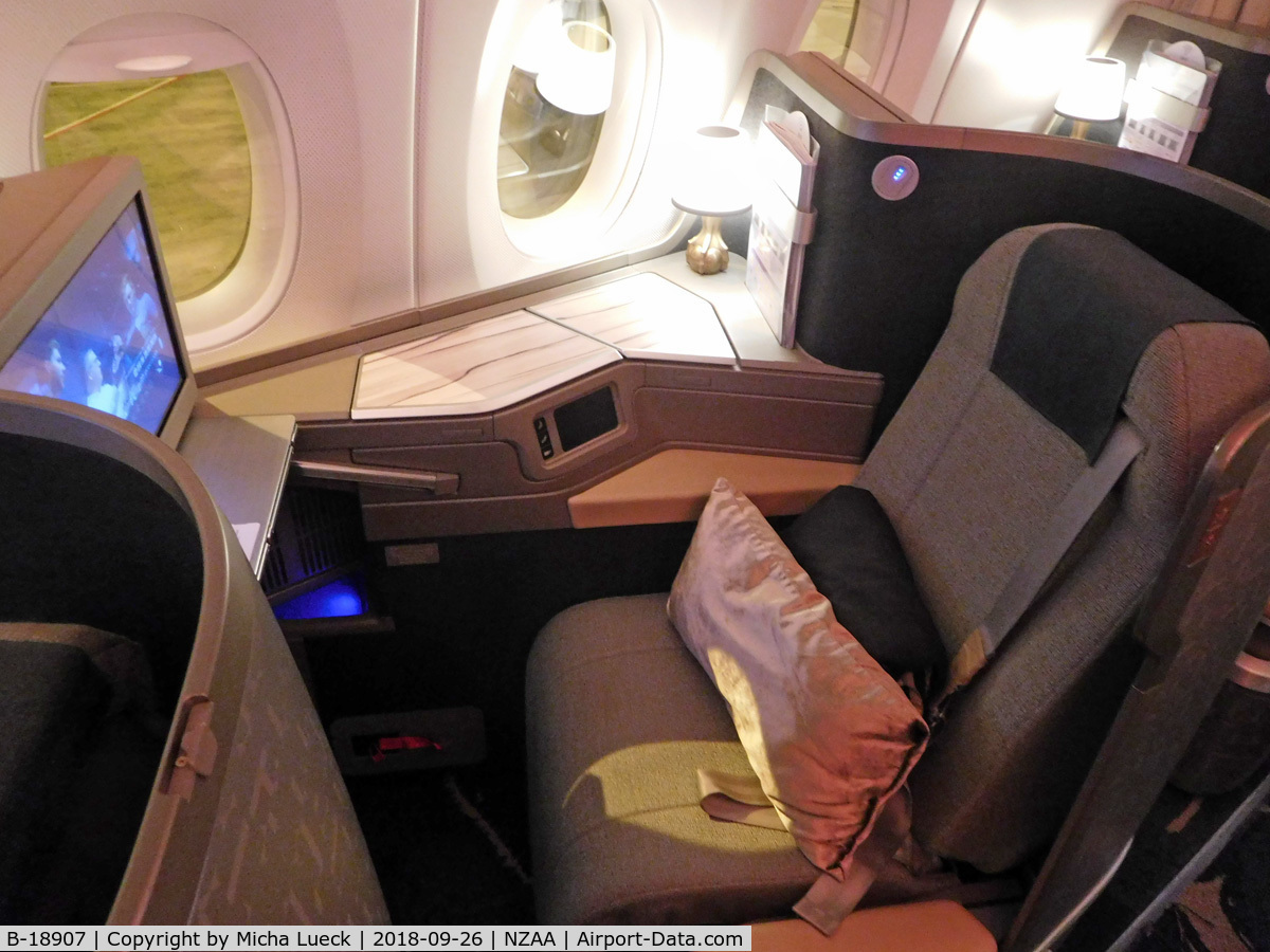 B-18907, 2017 Airbus A350-941 C/N 105, Beautiful new J-seat on the A350 (AKL-BNE-TPE)