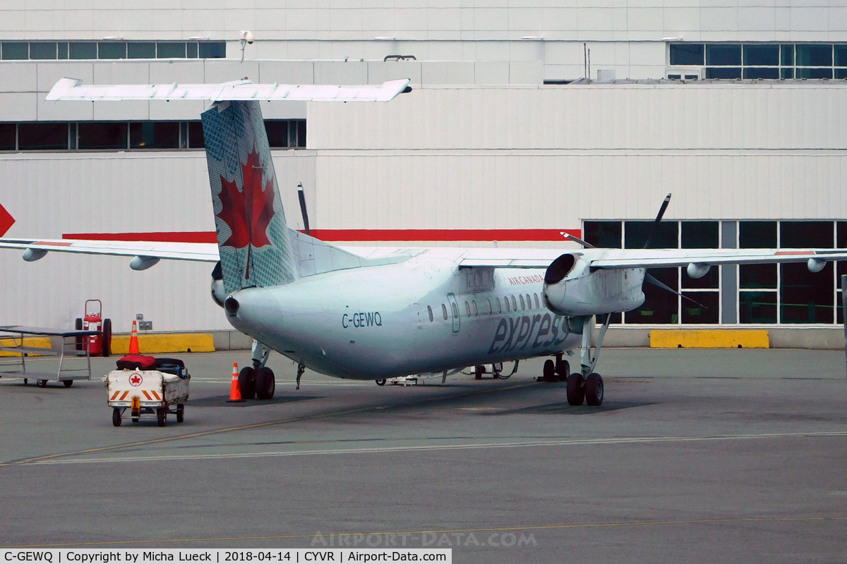 C-GEWQ, 1990 De Havilland Canada DHC-8-311 Dash 8 C/N 202, At Vancouver