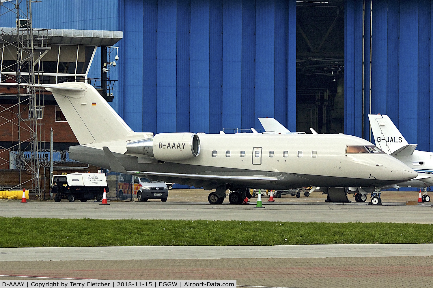 D-AAAY, 2004 Bombardier Challenger 604 (CL-600-2B16) C/N 5602, At London Luton