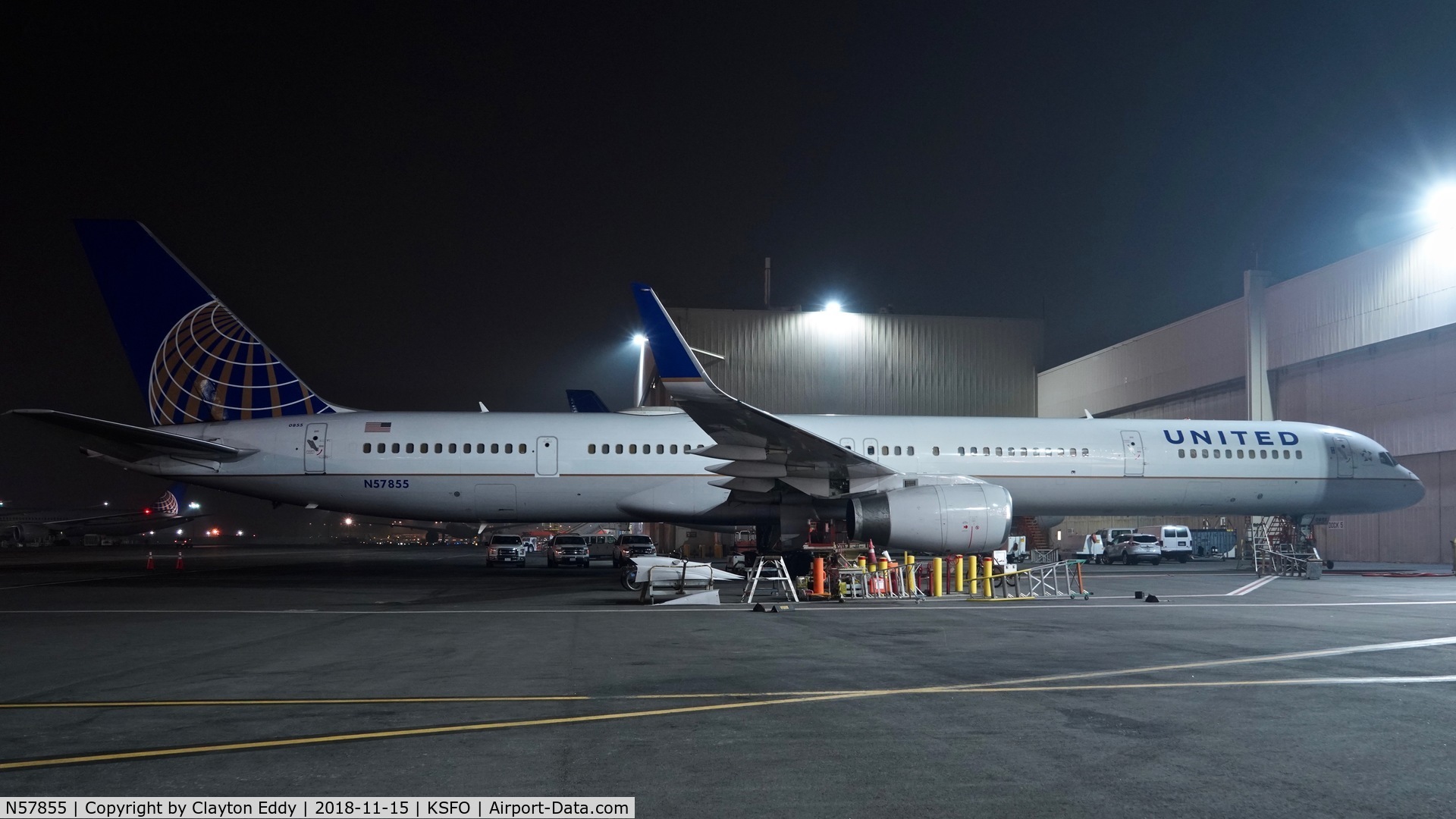 N57855, 2004 Boeing 757-324 C/N 32814, SFO 2018.