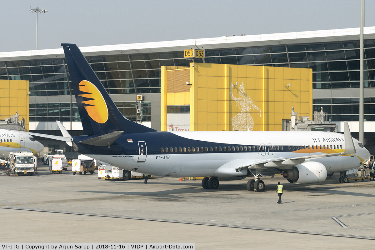 VT-JTG, 2009 Boeing 737-86J C/N 37746, Awaiting pushback as 9W820 to Varanasi.