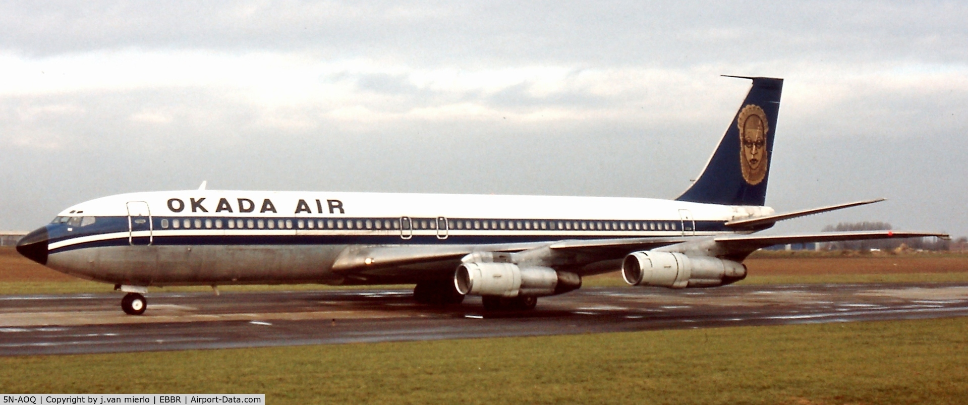 5N-AOQ, 1967 Boeing 707-355C C/N 19664, Taxiing Brussels towards BRUCARGO