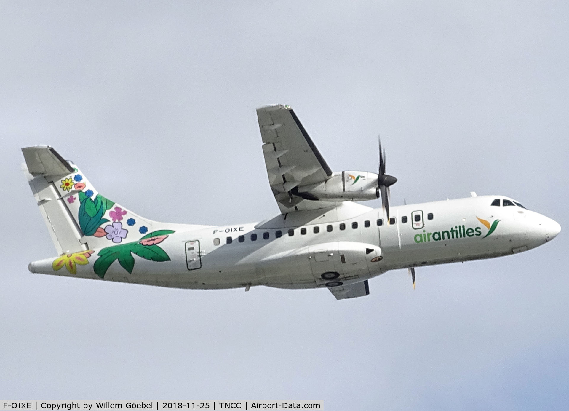 F-OIXE, 2009 ATR 42-500 C/N 807, Take off from Hato Airport
