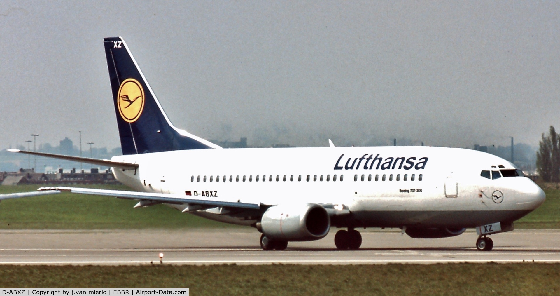 D-ABXZ, 1990 Boeing 737-330 C/N 24564, Awaiting clearance for rwy 02 at Brussels