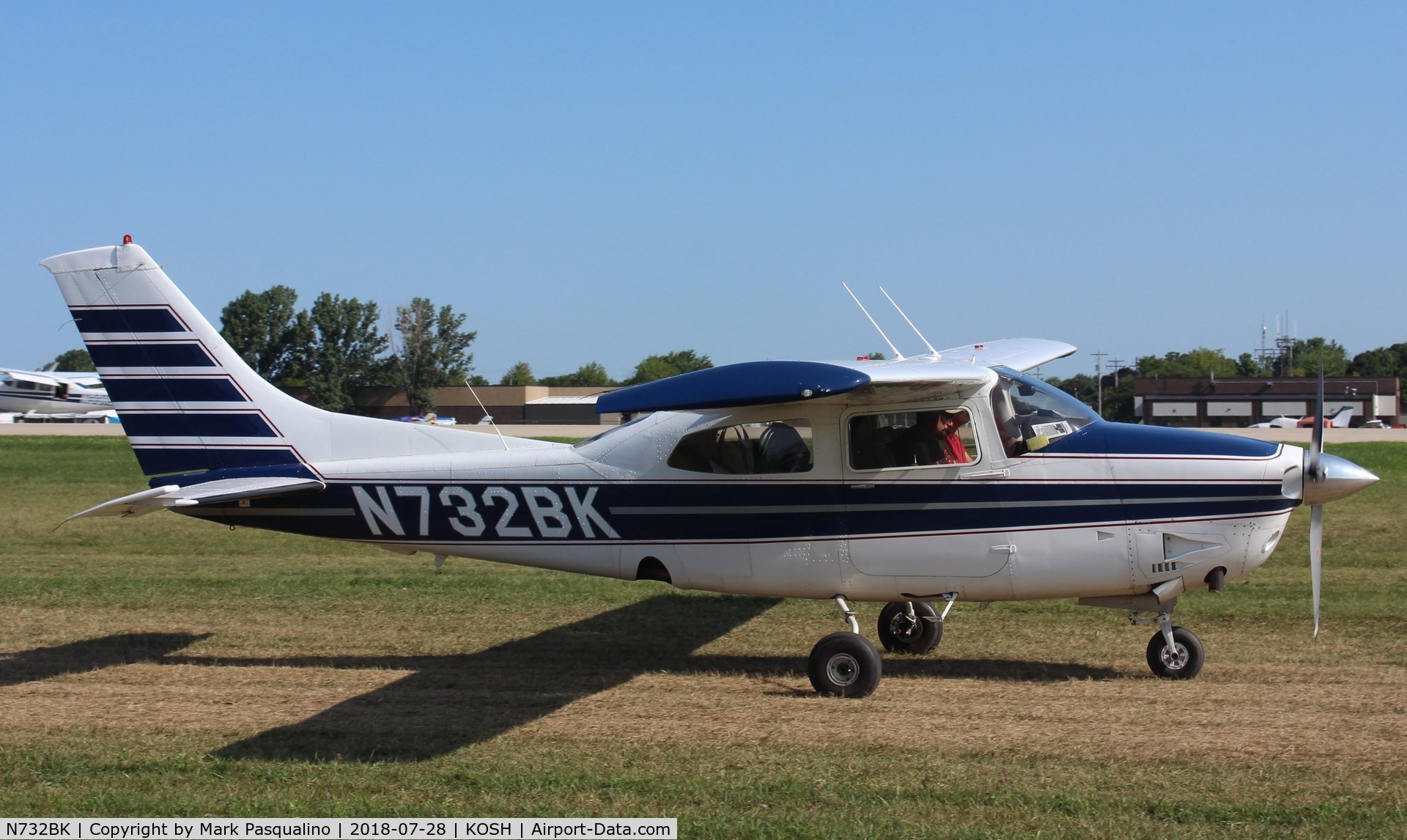 N732BK, 1976 Cessna T210L Turbo Centurion C/N 21061385, Cessna T210L