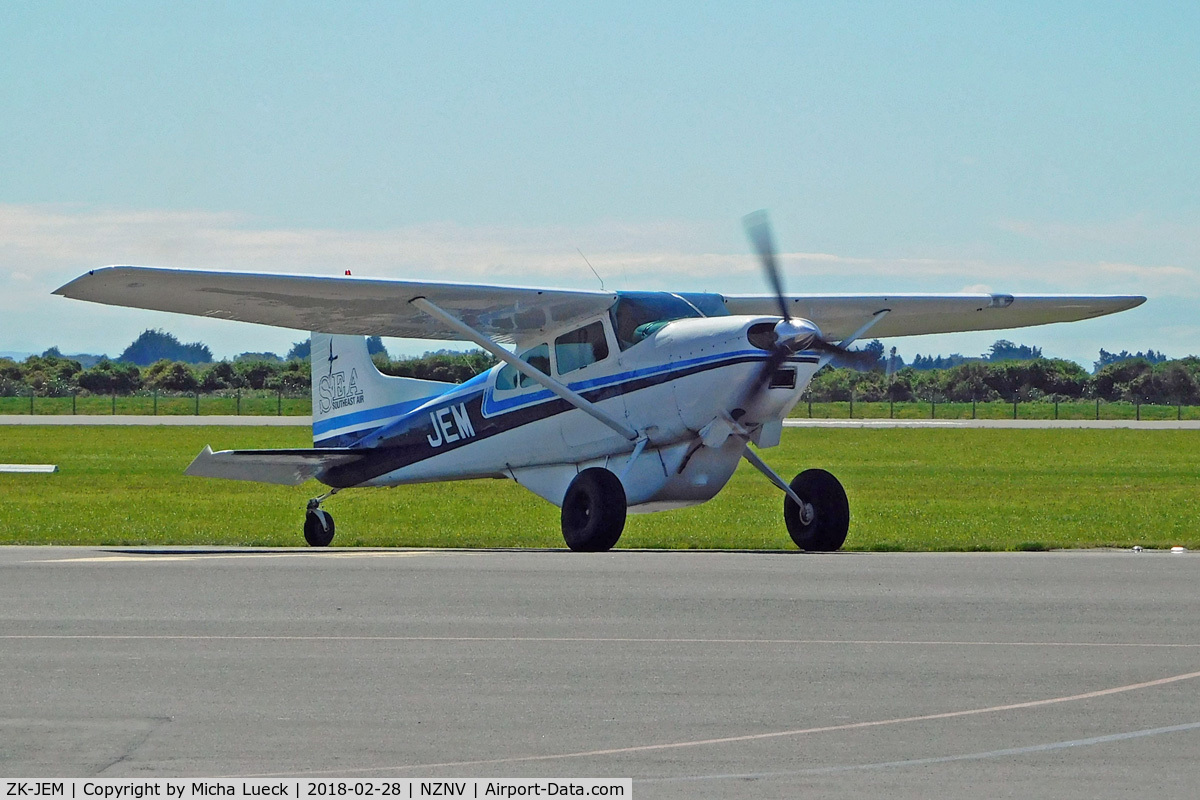 ZK-JEM, Cessna A185E Skywagon 185 C/N 18501780, At Invercargill