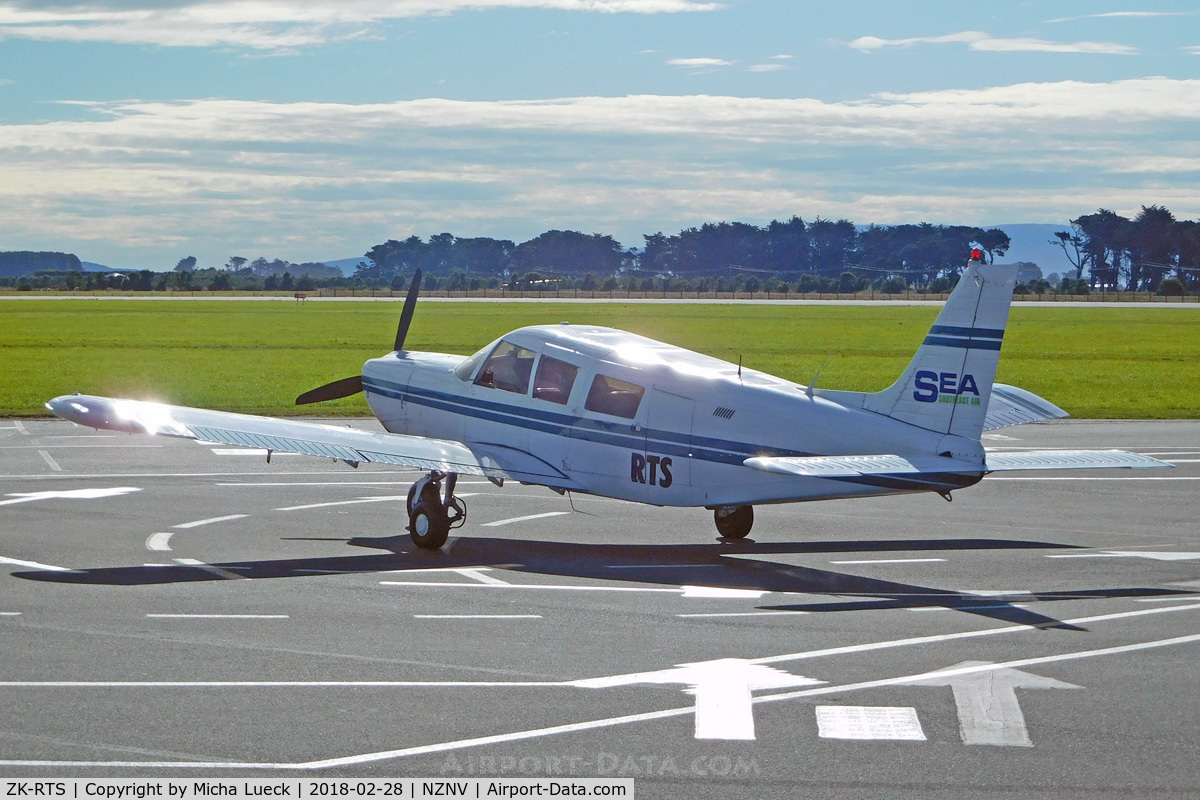 ZK-RTS, Piper PA-32-300 Cherokee Six C/N 32-7340070, At Invercargill