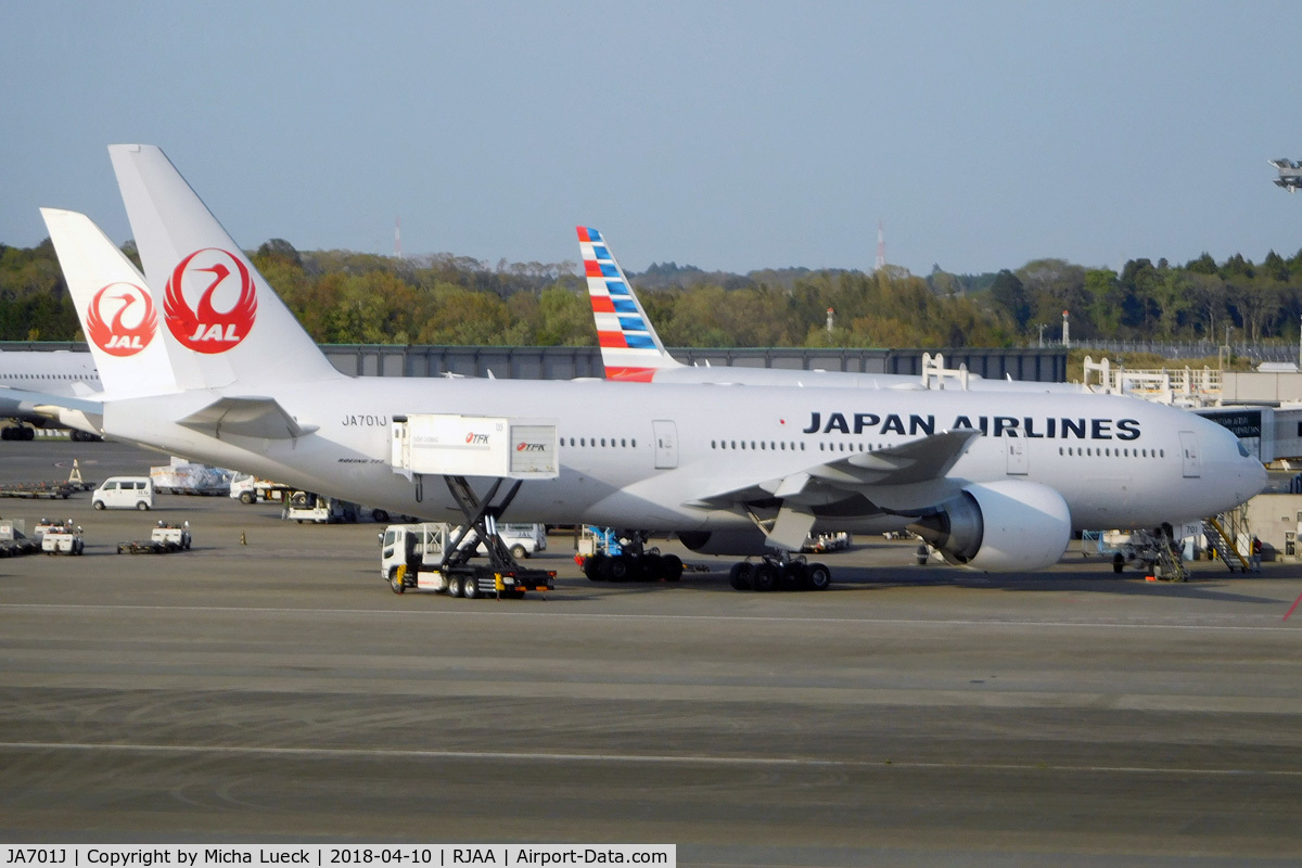 JA701J, 2002 Boeing 777-246/ER C/N 32889, At Narita
