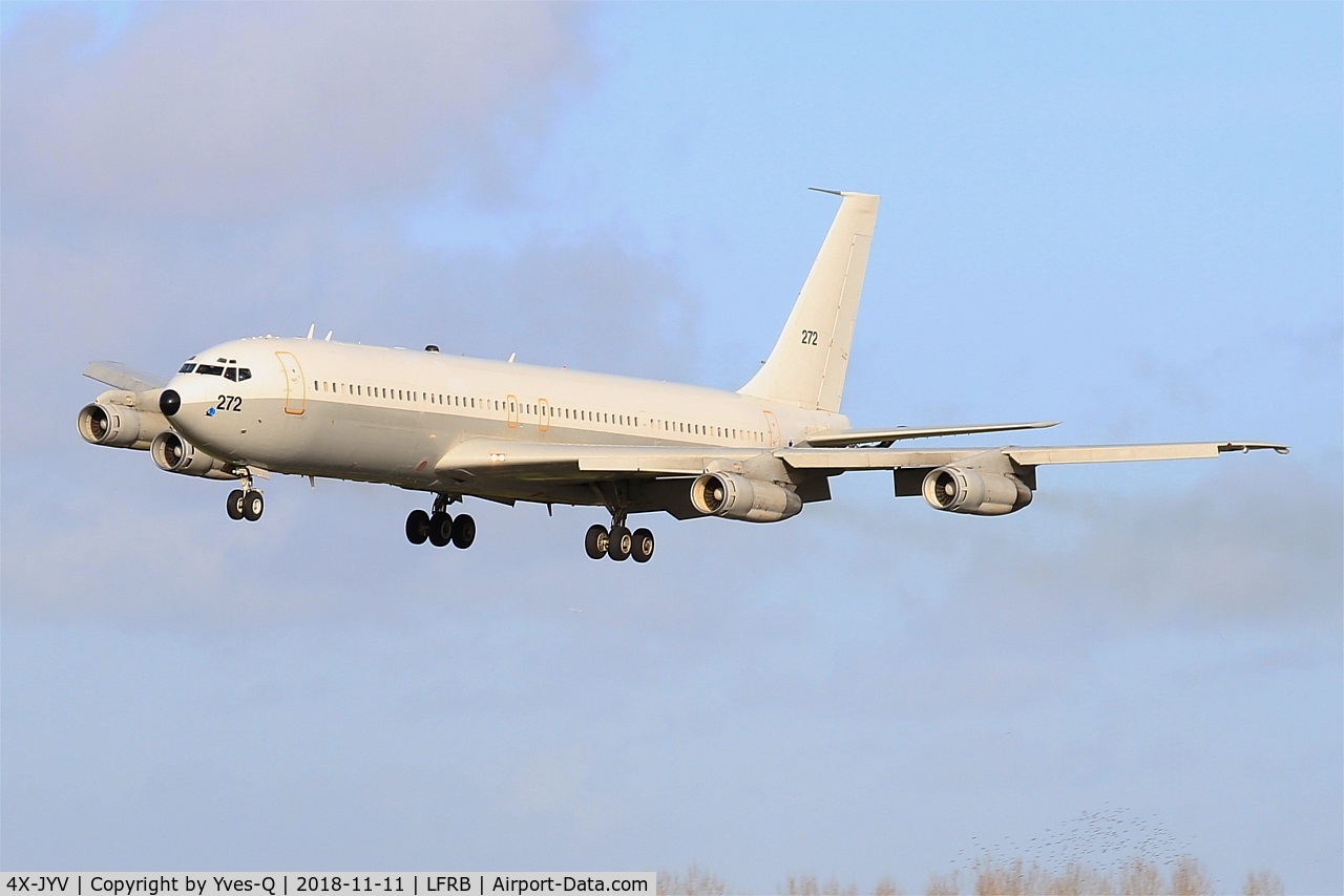 272, 1975 Boeing 707-3L6C C/N 21096, Israeli Air Force Boeing 707-3L6C, On final rwy 25L, Brest-Bretagne Airport (LFRB-BES)