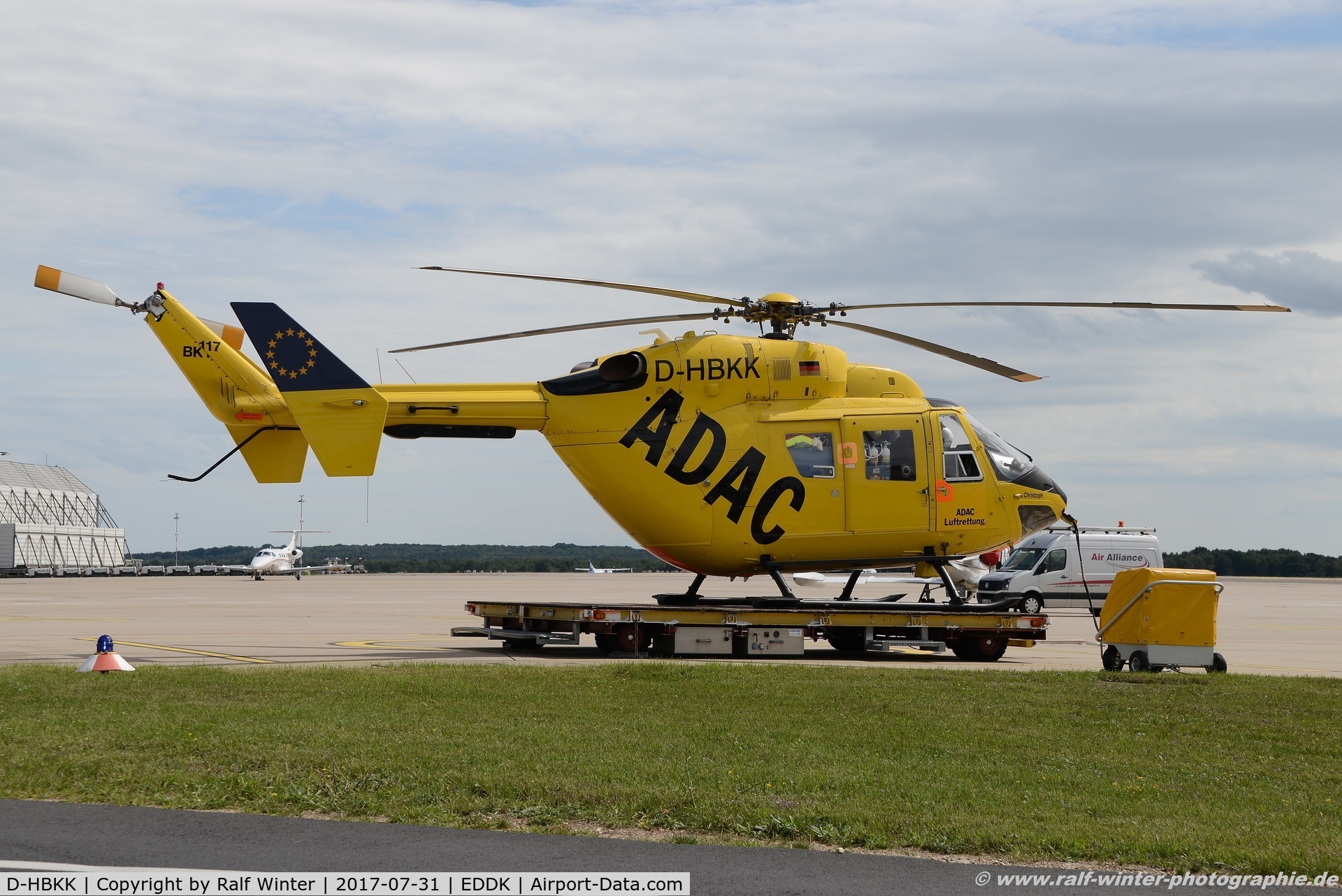 D-HBKK, Eurocopter-Kawasaki BK-117B-2 C/N 7009, MBB Kawasaki BK-117B2 - CHX ADAC Luftrettung - 7009 - D-HBKK - 31.07.2017 - CGN