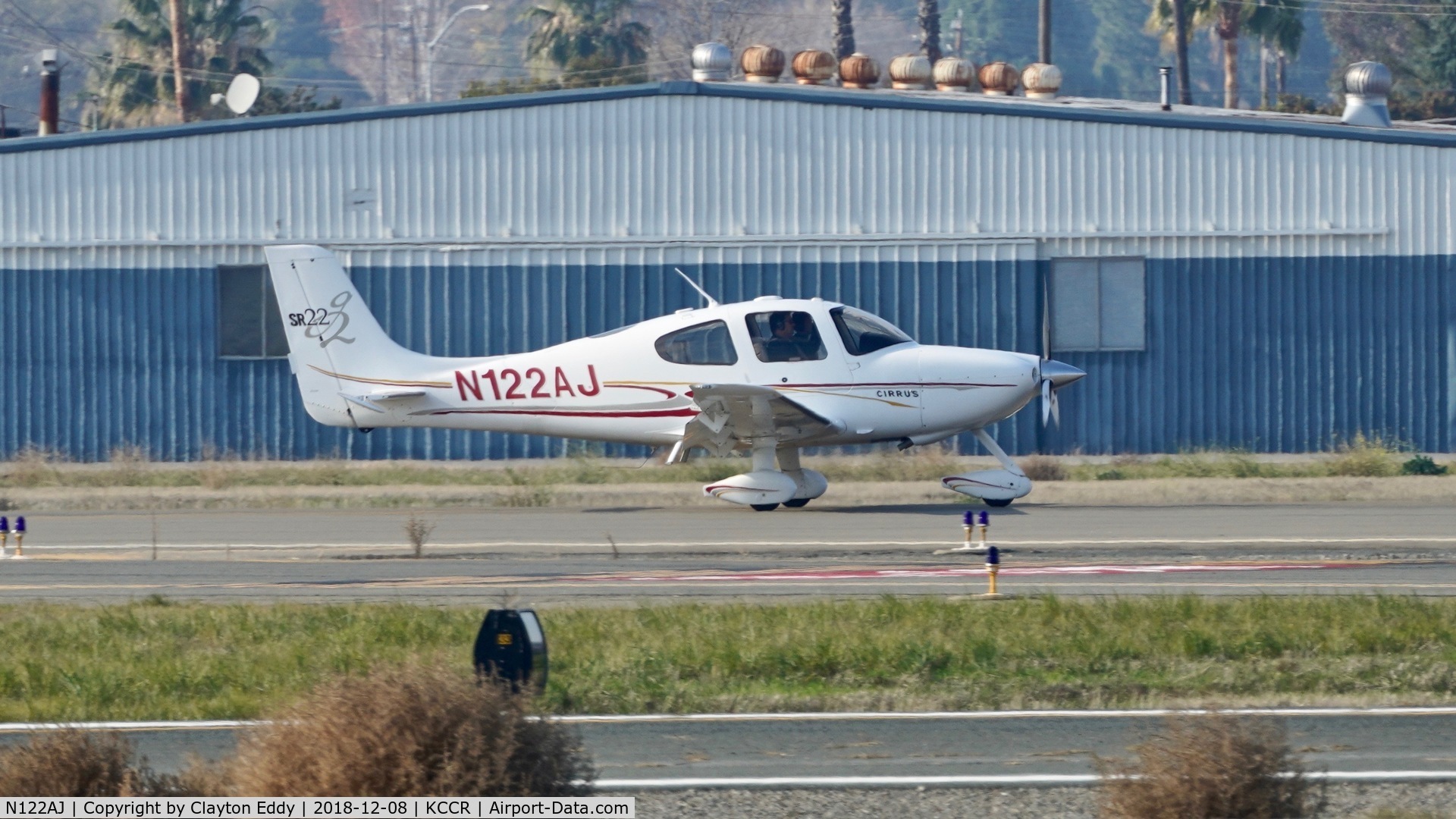 N122AJ, 2005 Cirrus SR22 C/N 1547, Buchanan Field Concord California 2018.