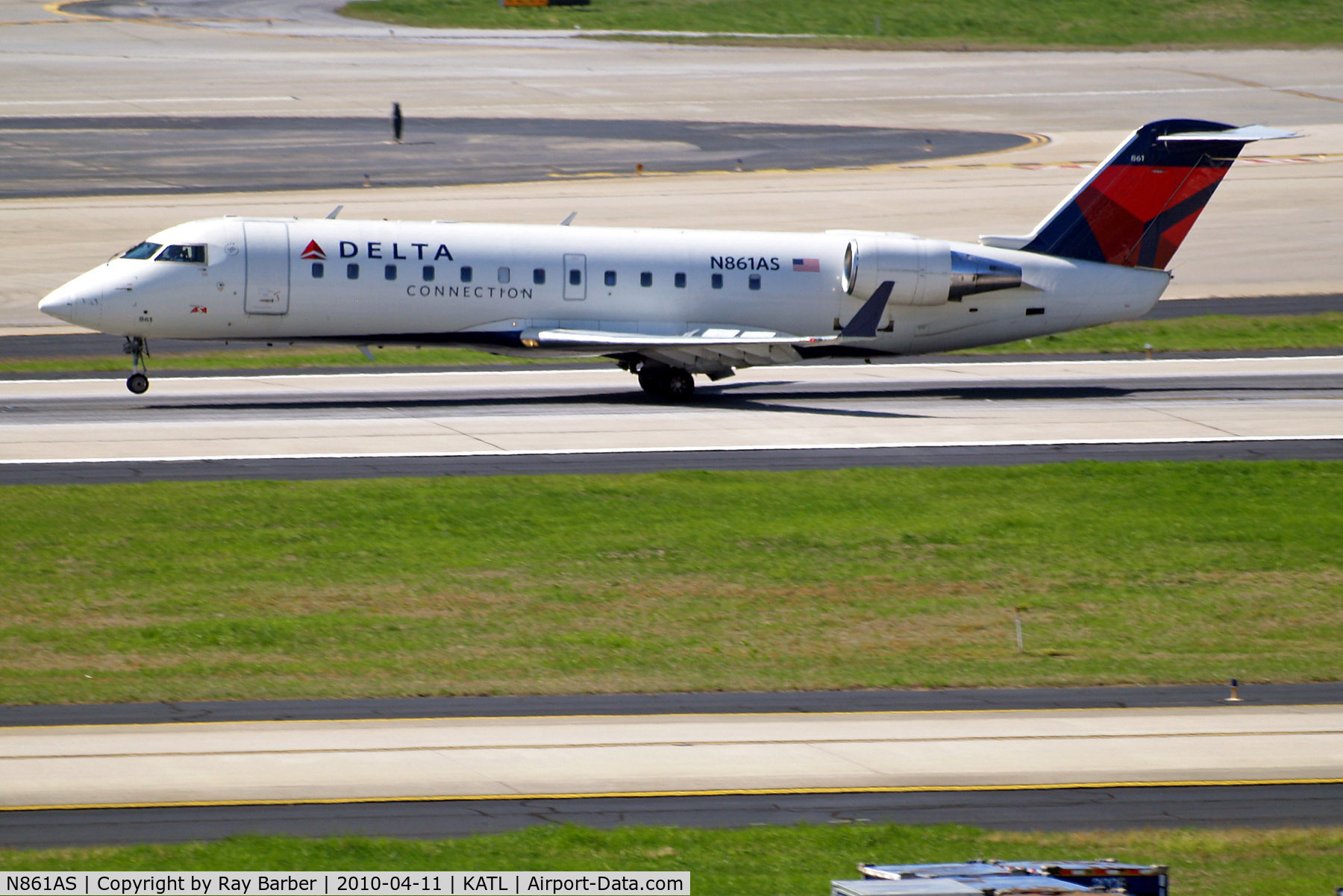 N861AS, 2000 Bombardier CRJ-200ER (CL-600-2B19) C/N 7445, N861AS   Canadair CRJ-200ER [7445] (Delta Connection) Atlanta-Hartsfield~N 11/04/2010