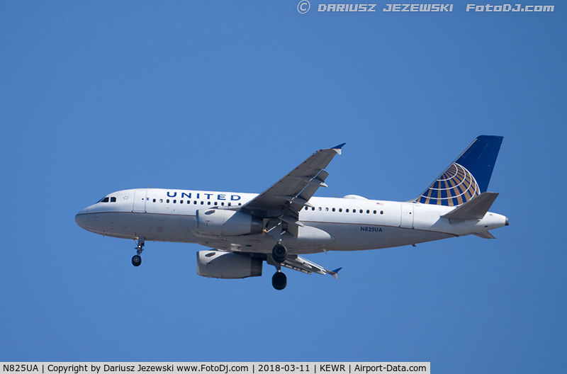 N825UA, 1999 Airbus A319-131 C/N 980, Airbus A319-131 - United Airlines  C/N 980, N825UA