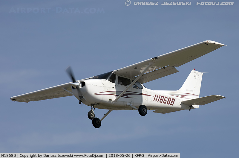 N1868B, 2005 Cessna 172S C/N 172S9928, Cessna 172S Skyhawk  C/N 172S9928, N1868B