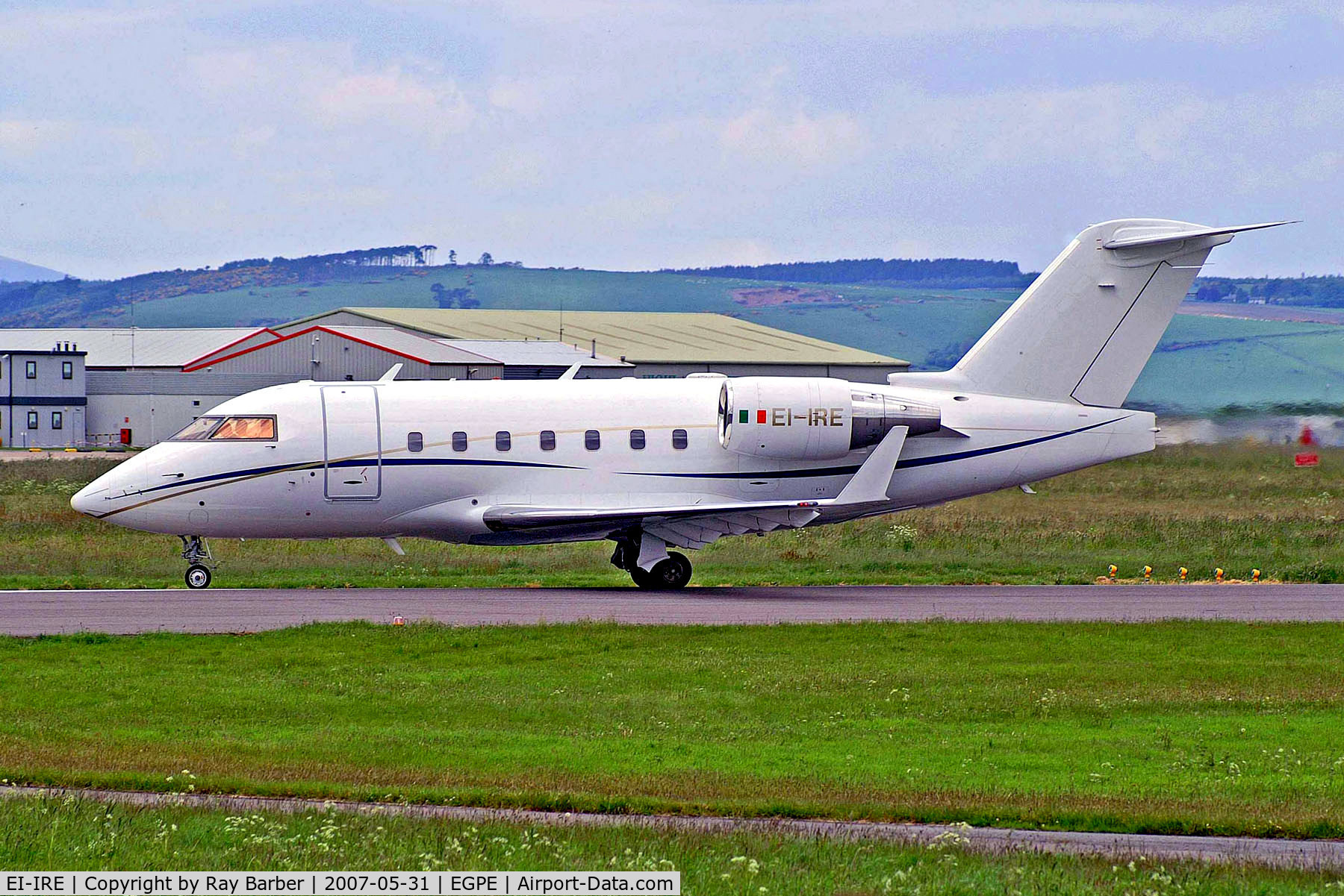 EI-IRE, 2001 Bombardier Challenger 604 (CL-600-2B16) C/N 5515, EI-IRE   Canadair CL.604 Challenger [5515] (Starair) Inverness (Dalcross)~G 31/05/2007